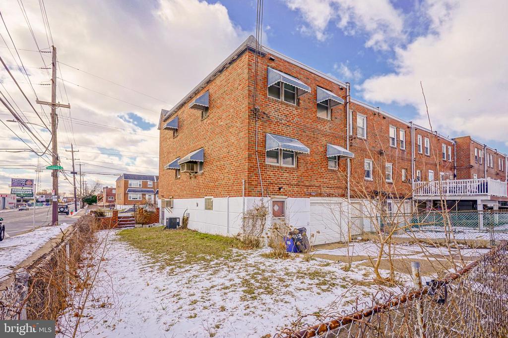 4653 PENNYPACK STREET