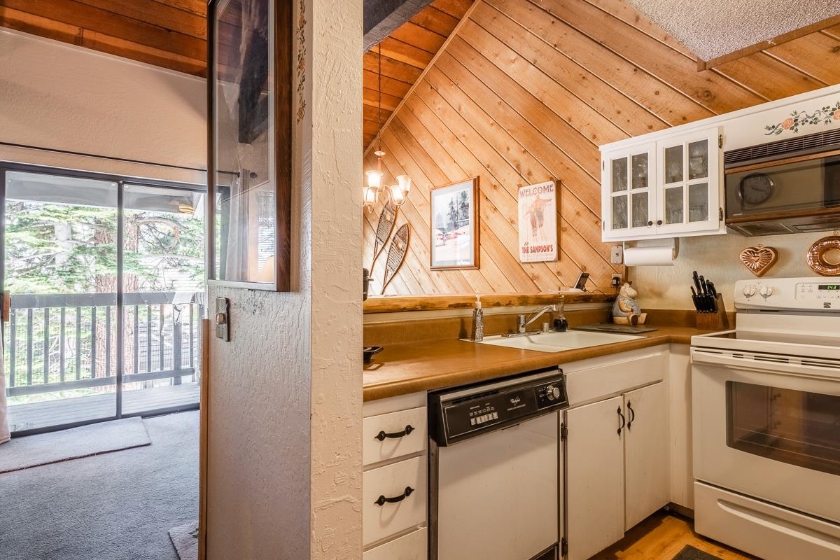 1629 Majestic Pines Drive #44