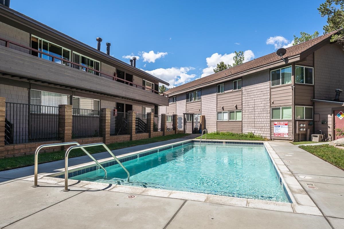 165 Old Mammoth Road #36 Unit: Sierra Manors #36