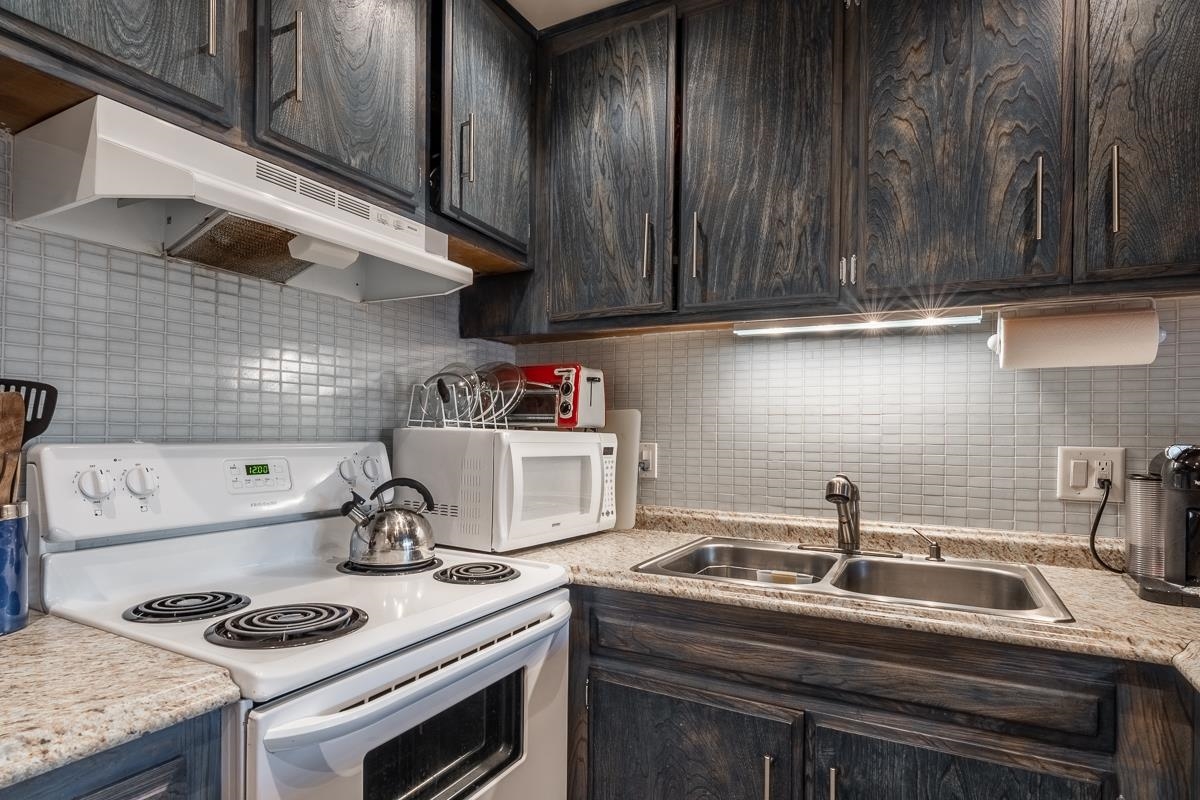 165 Old Mammoth Road #36 Unit: Sierra Manors #36