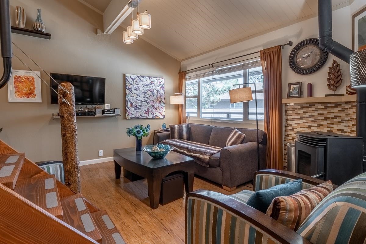 165 Old Mammoth Road #36 Unit: Sierra Manors #36