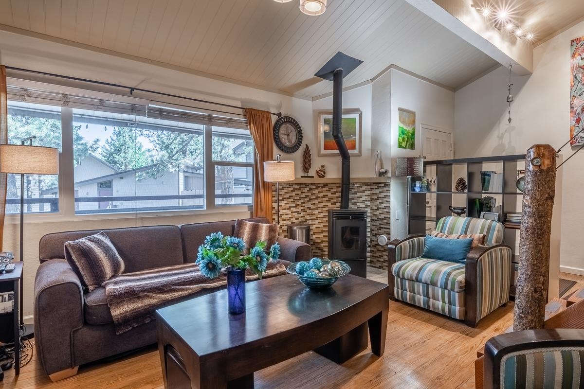 165 Old Mammoth Road #36 Unit: Sierra Manors #36