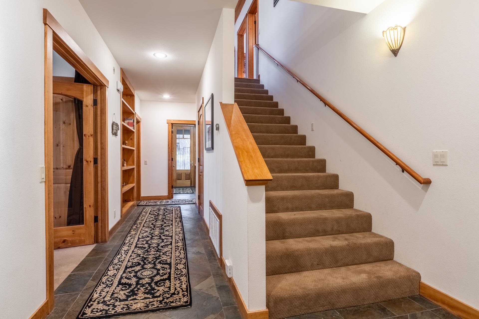 2507 Old Mammoth Road