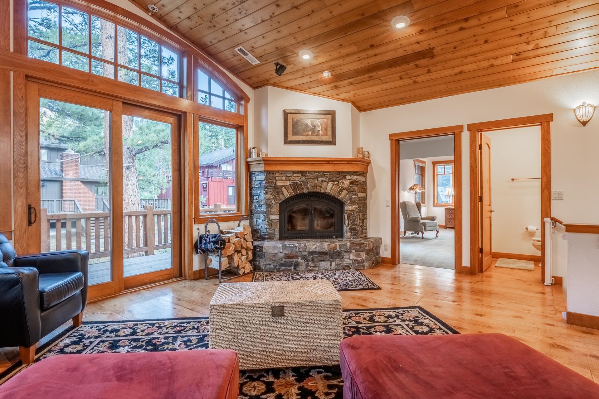 2507 Old Mammoth Road