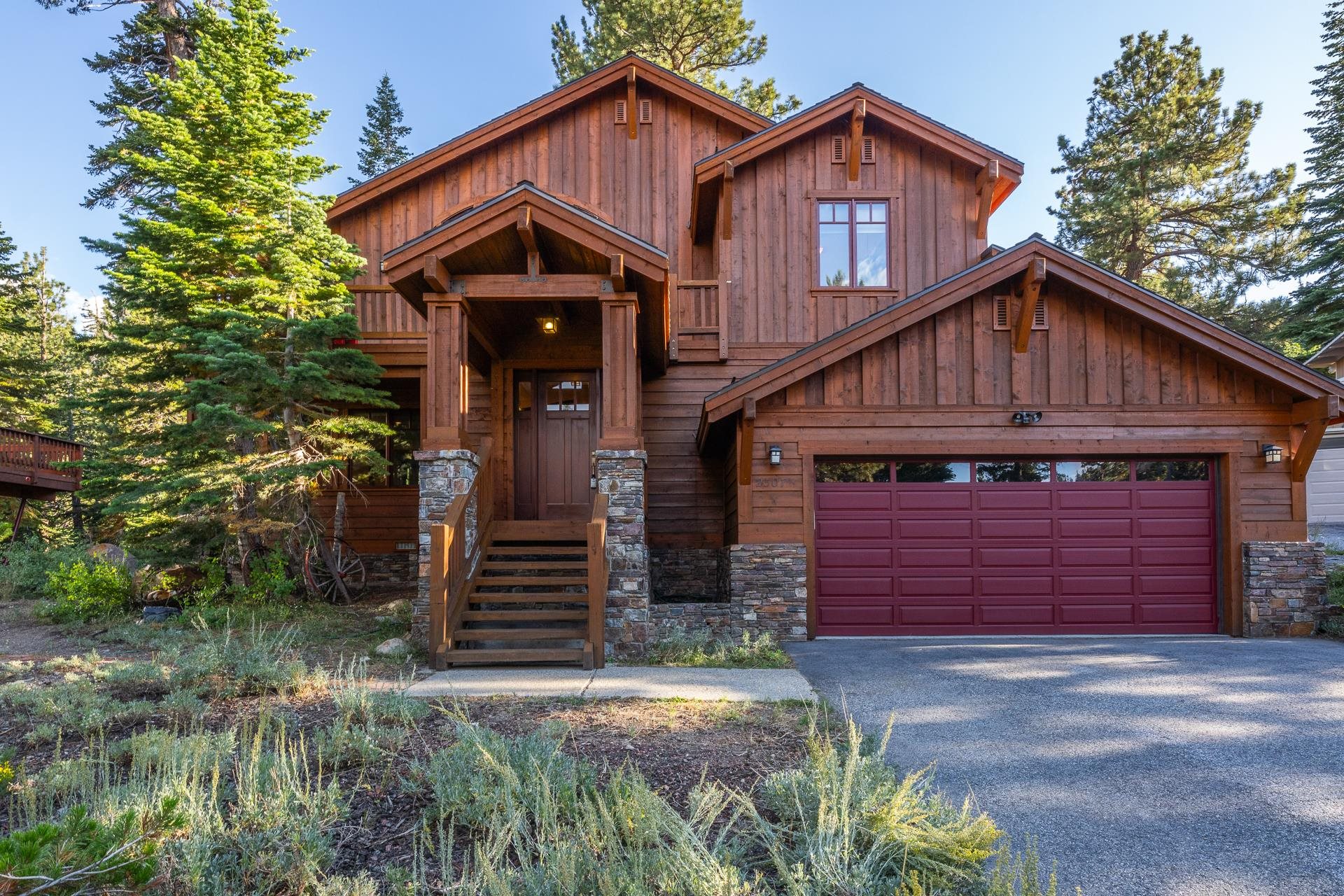 2507 Old Mammoth Road