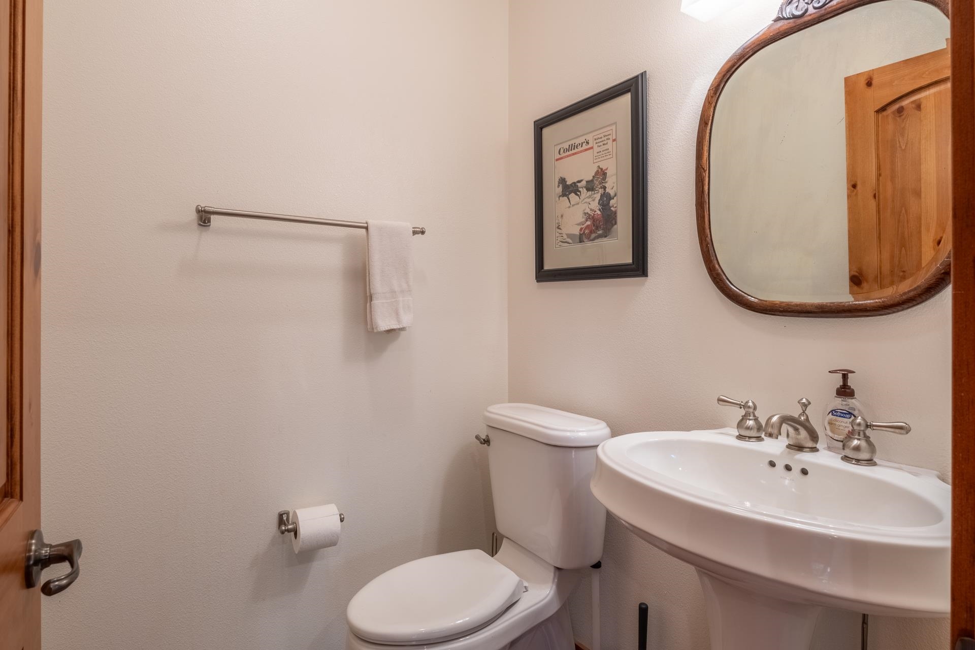 2507 Old Mammoth Road