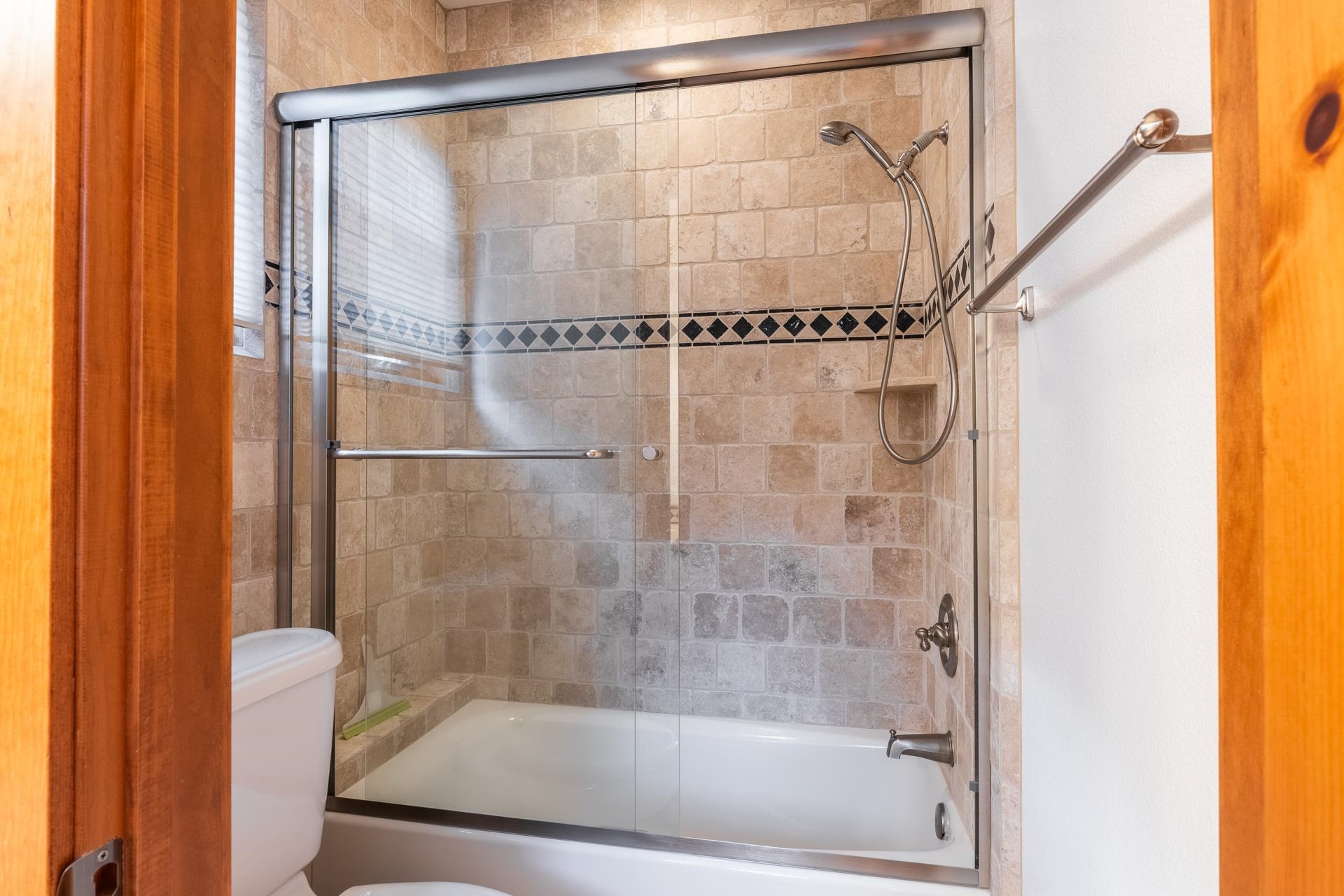 2507 Old Mammoth Road