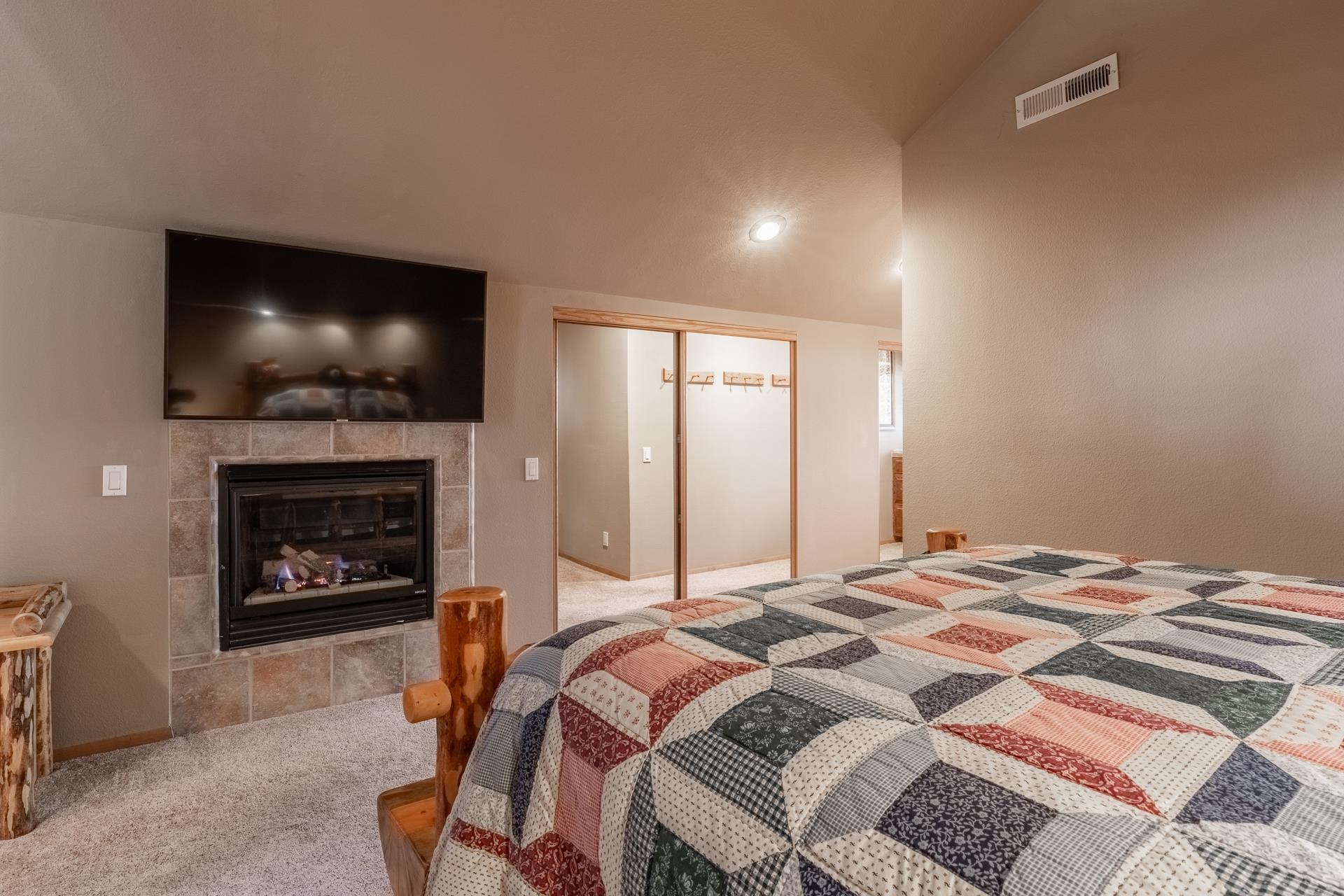 1232 Majestic Pines Unit Mammoth Vista I lot 81