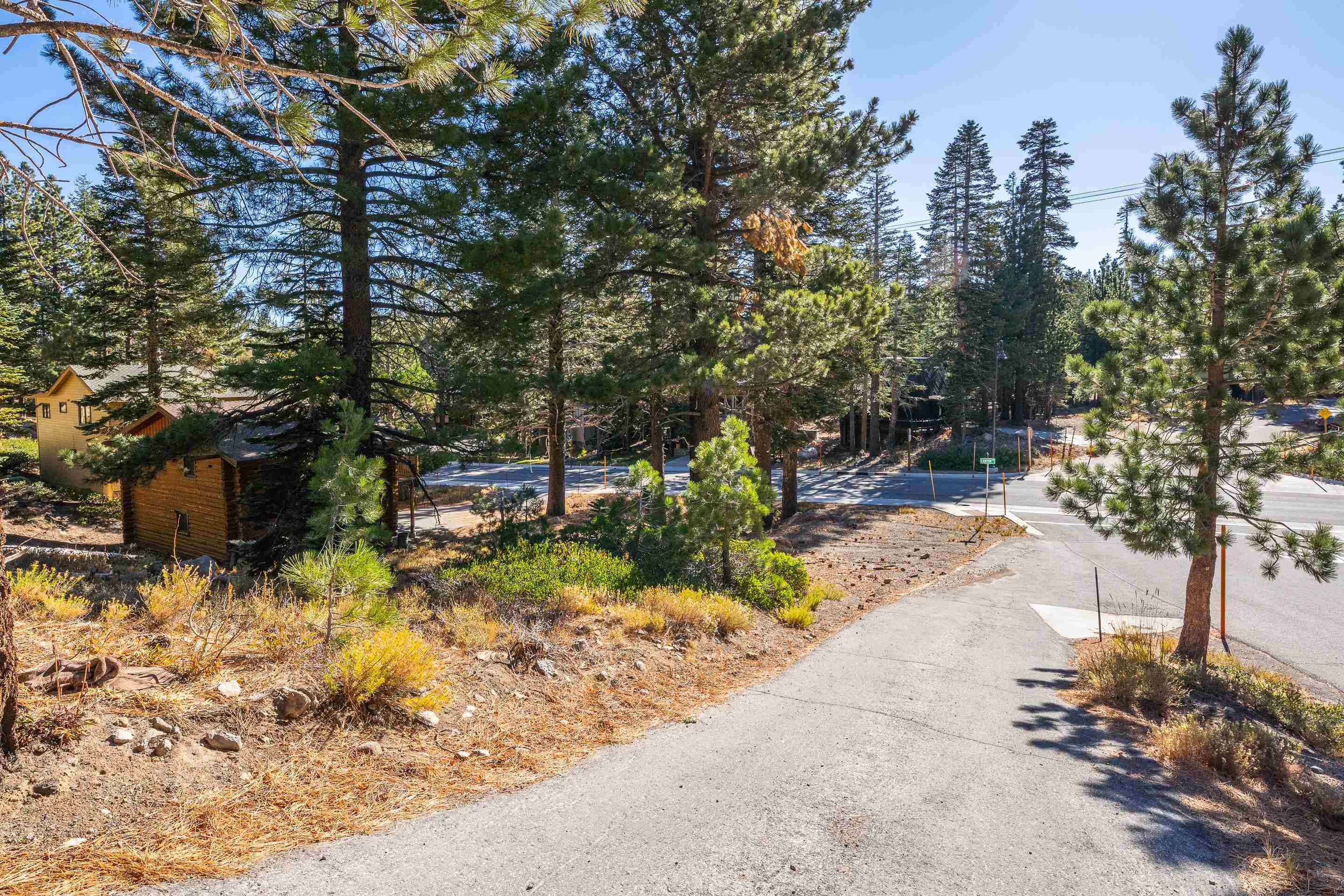 298 Canyon Blvd