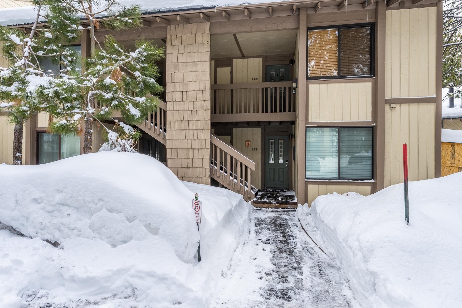 2113 Meridian Boulevard Unit: Horizons IV #128