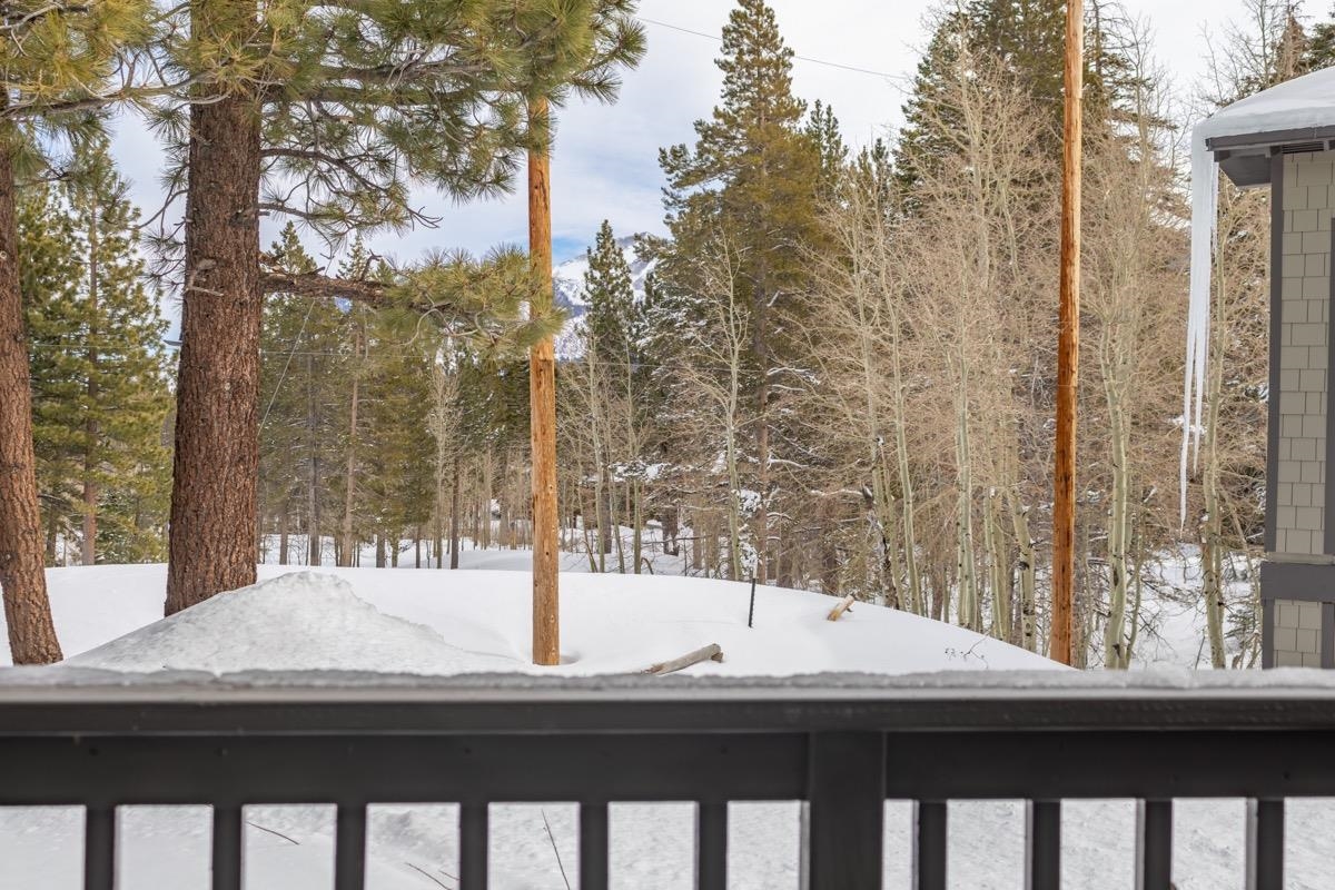 1500 Lodestar #104 Drive Unit: Mammoth Green #104