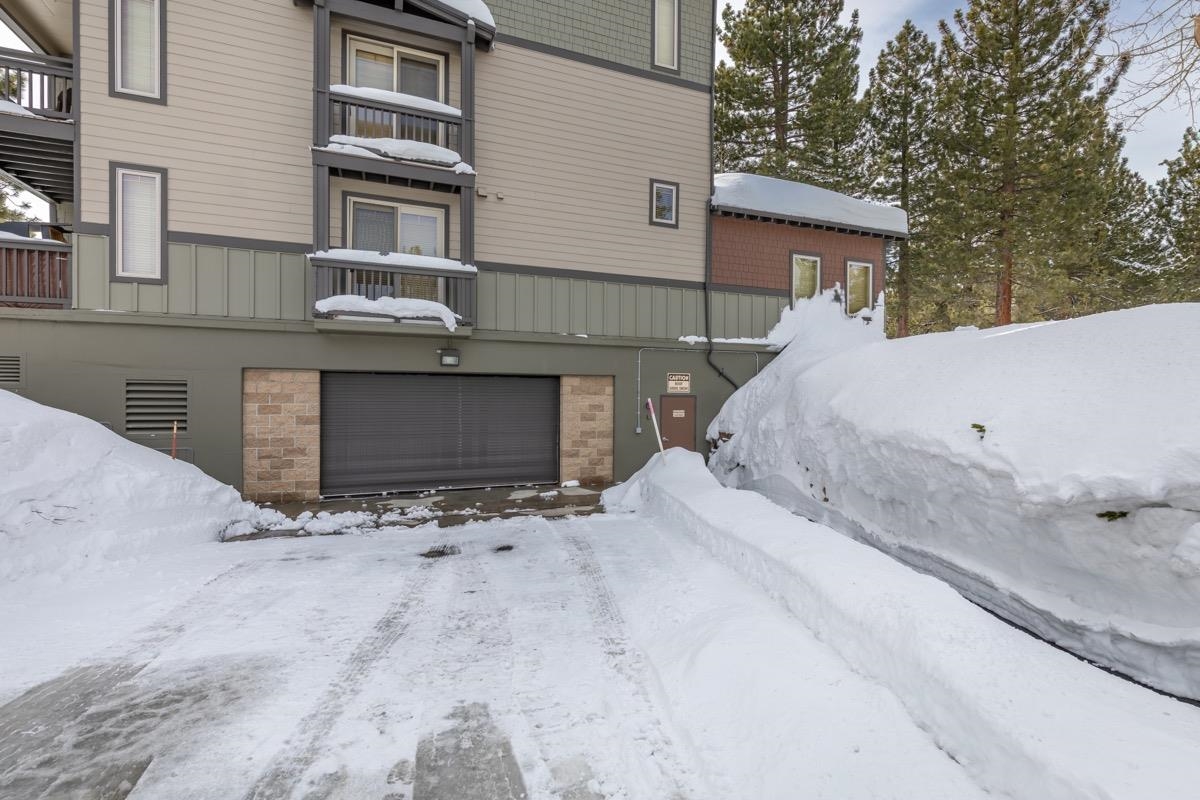 1500 Lodestar #104 Drive Unit: Mammoth Green #104