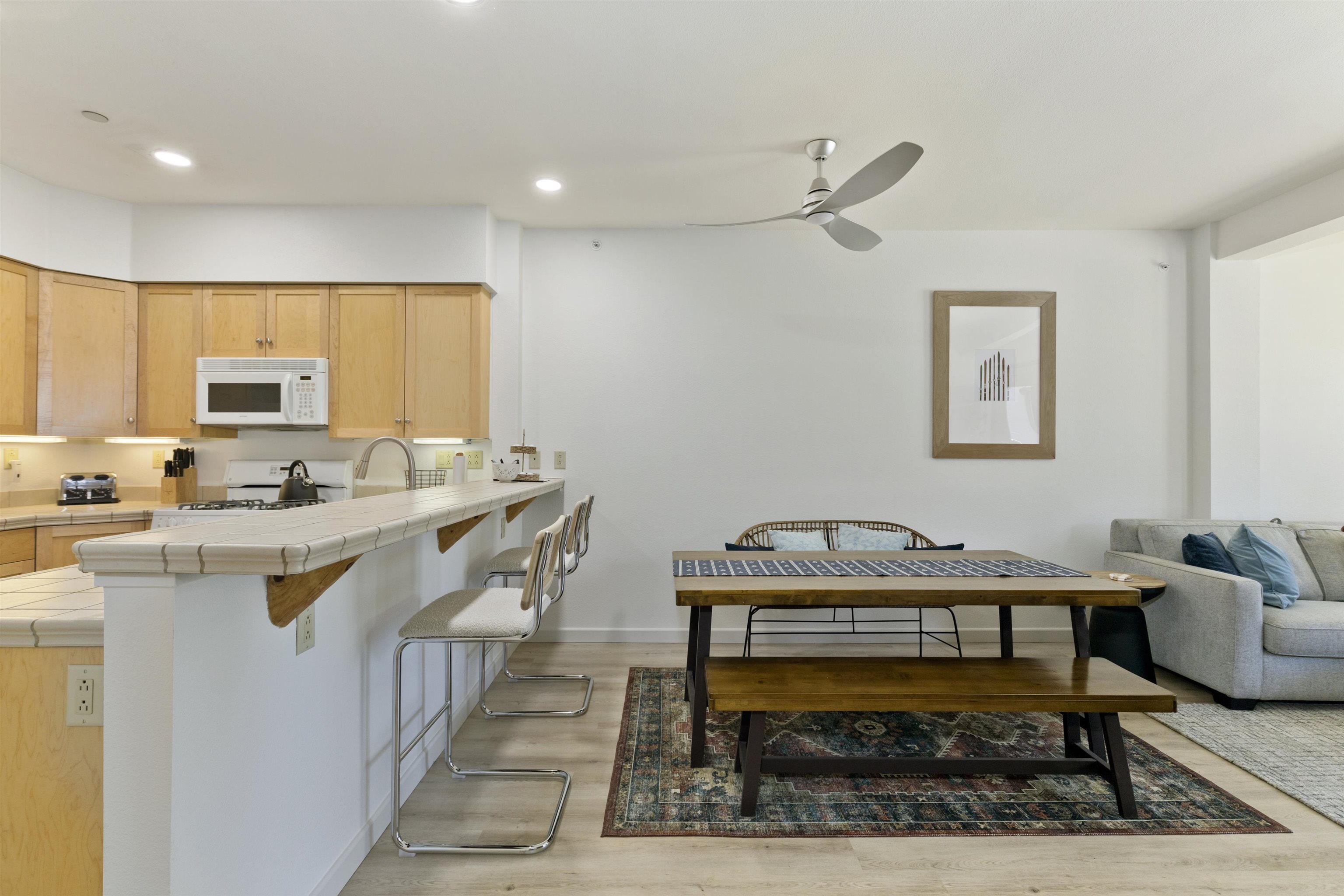 1500 Lodestar #104 Drive Unit: Mammoth Green #104