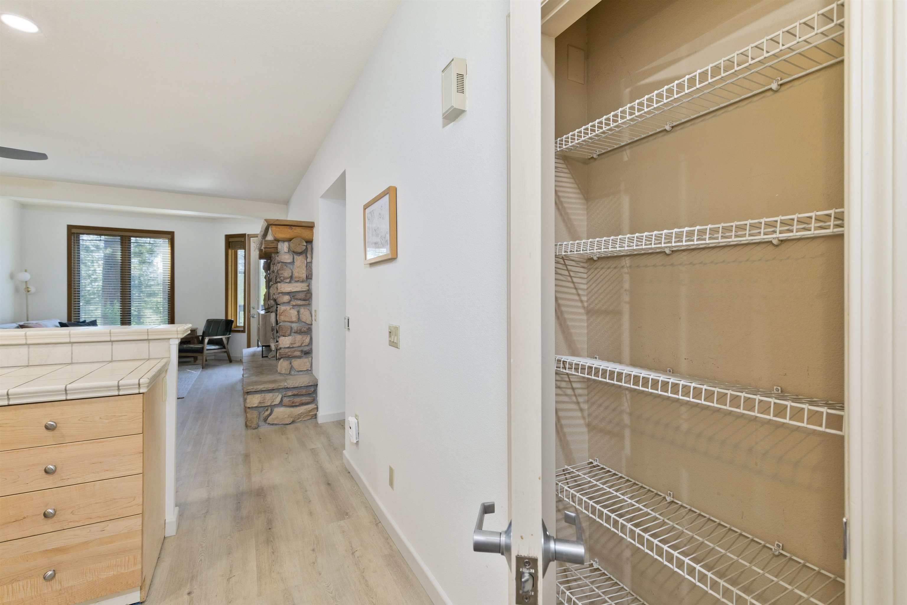 1500 Lodestar #104 Drive Unit: Mammoth Green #104