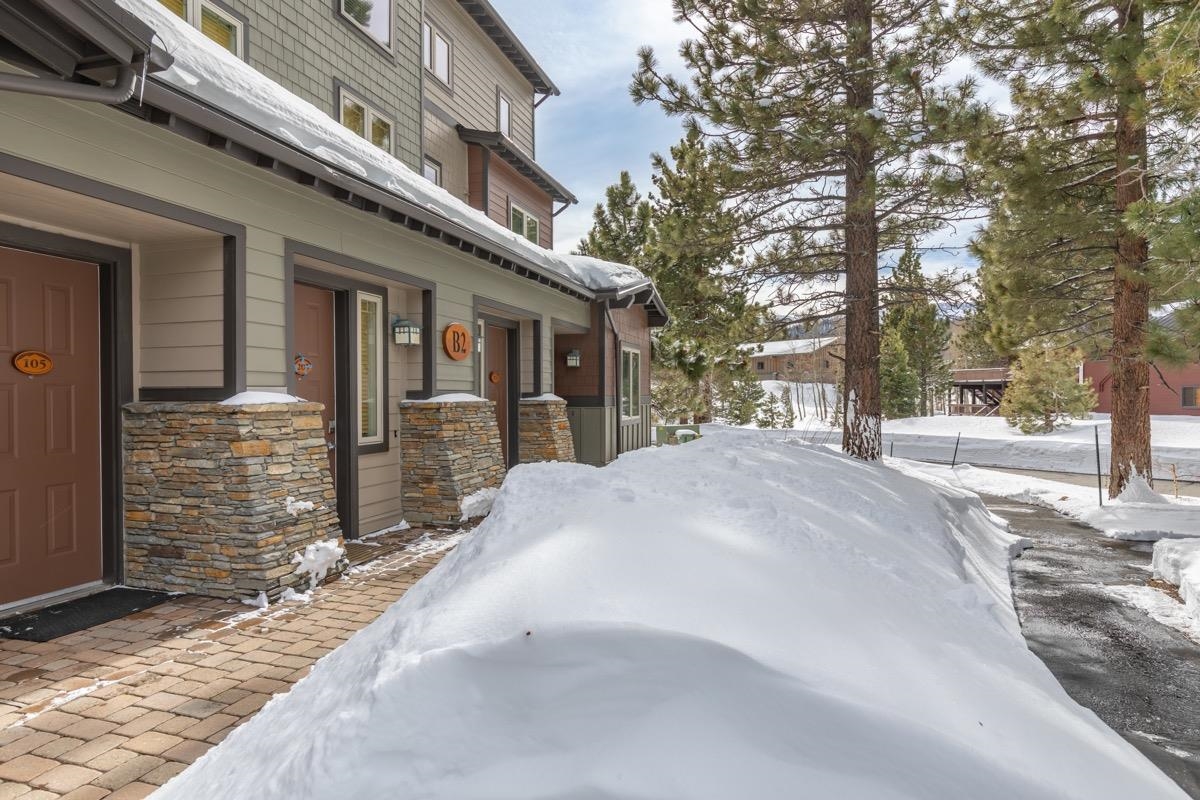 1500 Lodestar #104 Drive Unit: Mammoth Green #104