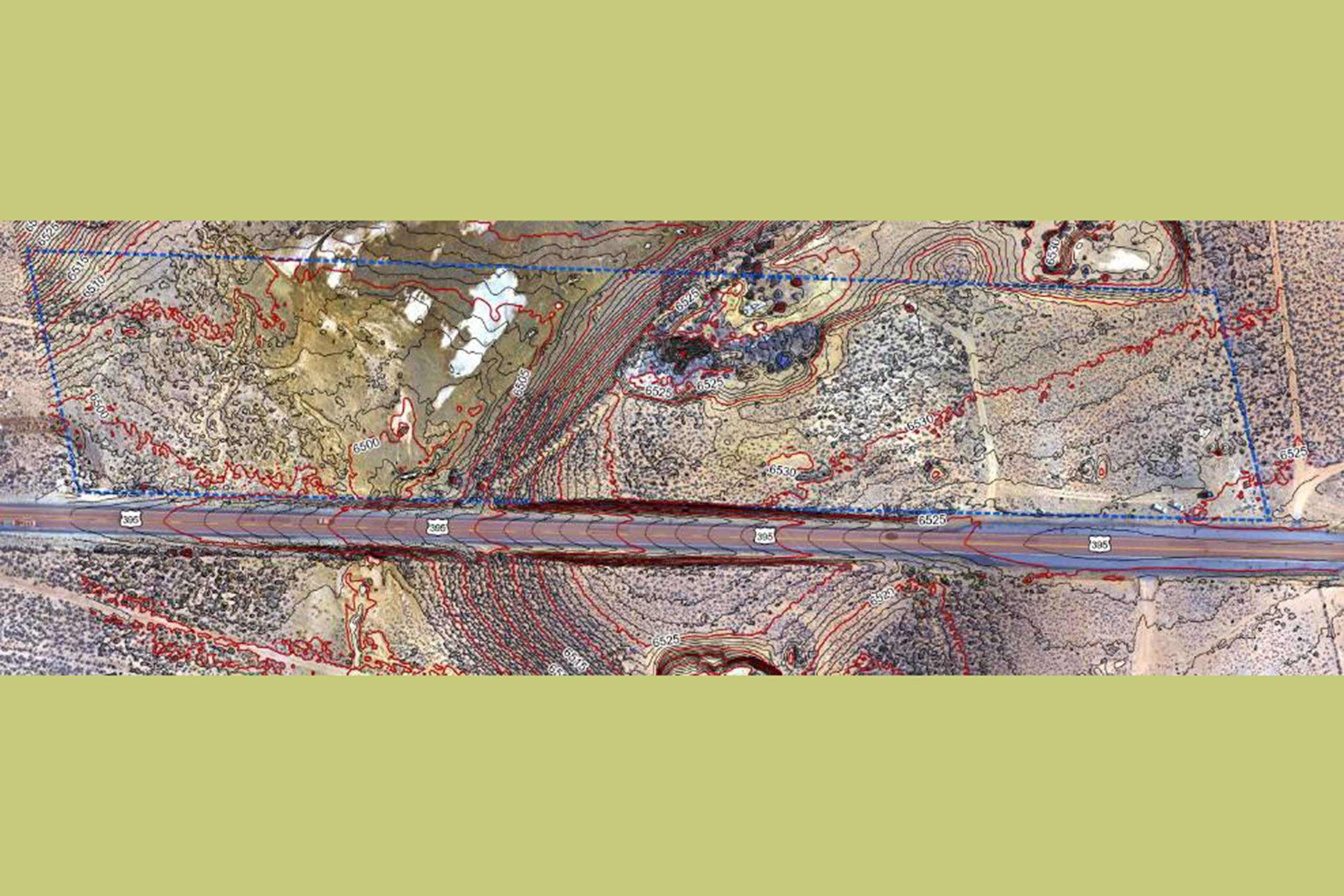 APN:011-030-007 Hwy 395