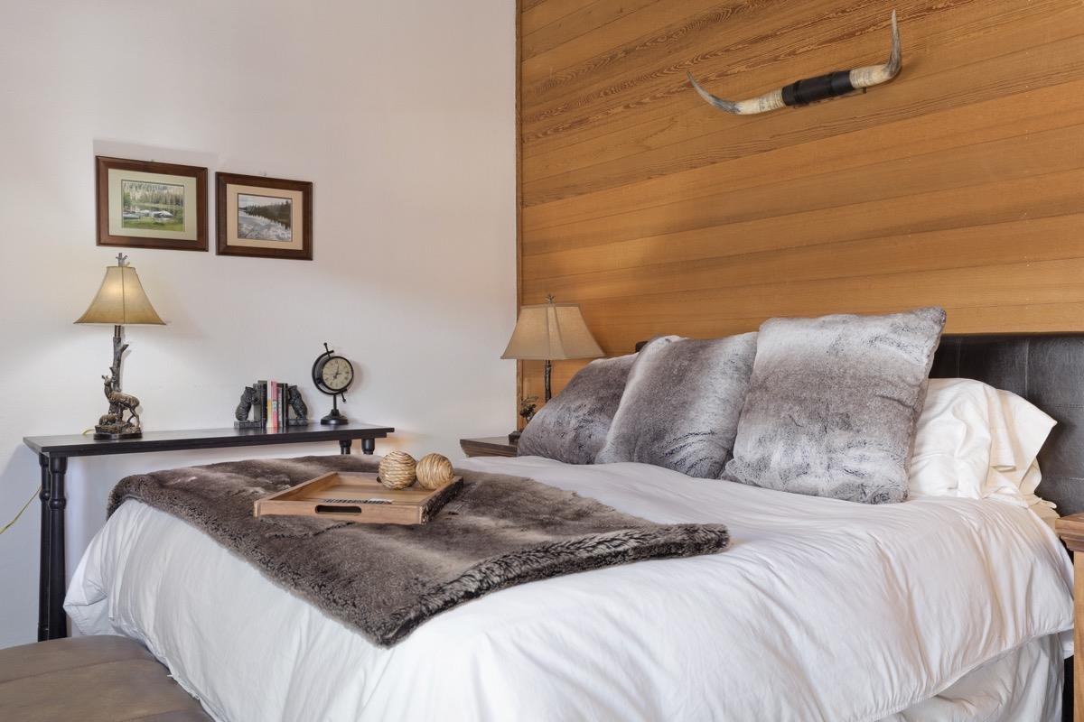 143 Lakeview Blvd #9 (Door 16)