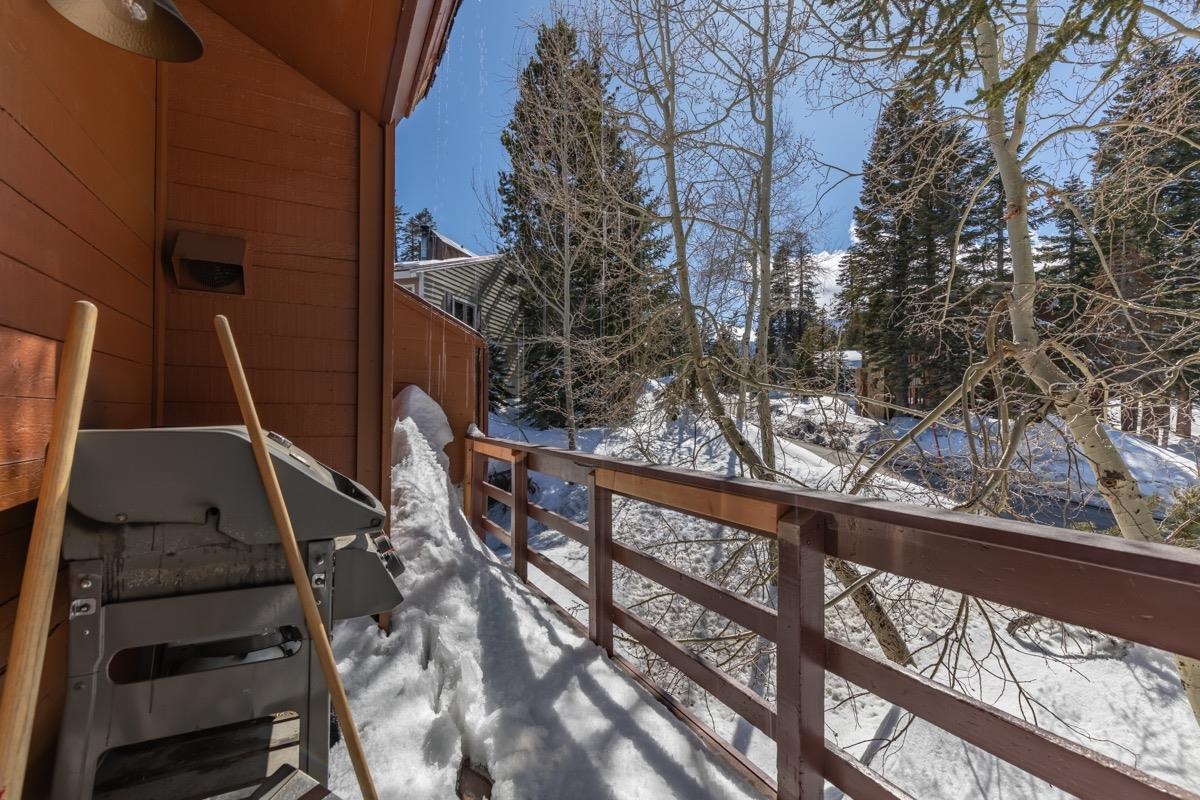 143 Lakeview Blvd #9 (Door 16)