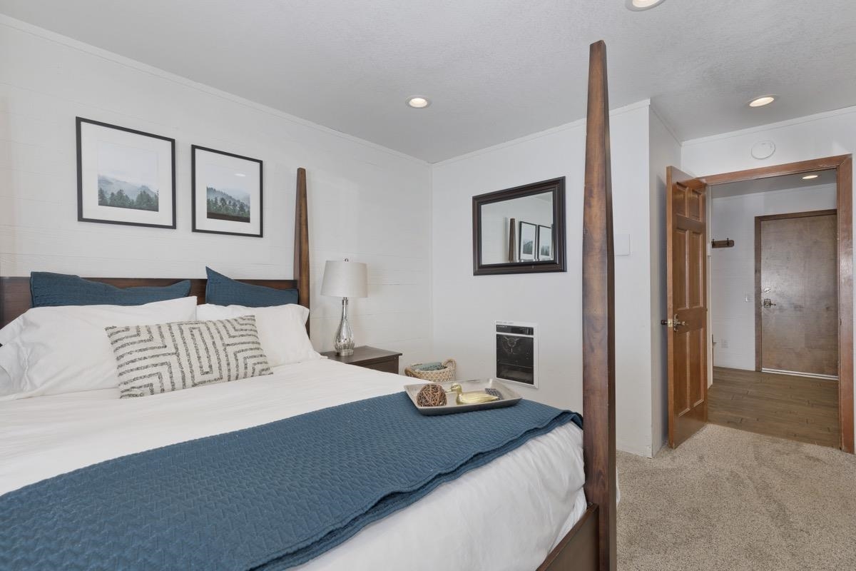 143 Lakeview Blvd #9 (Door 16)