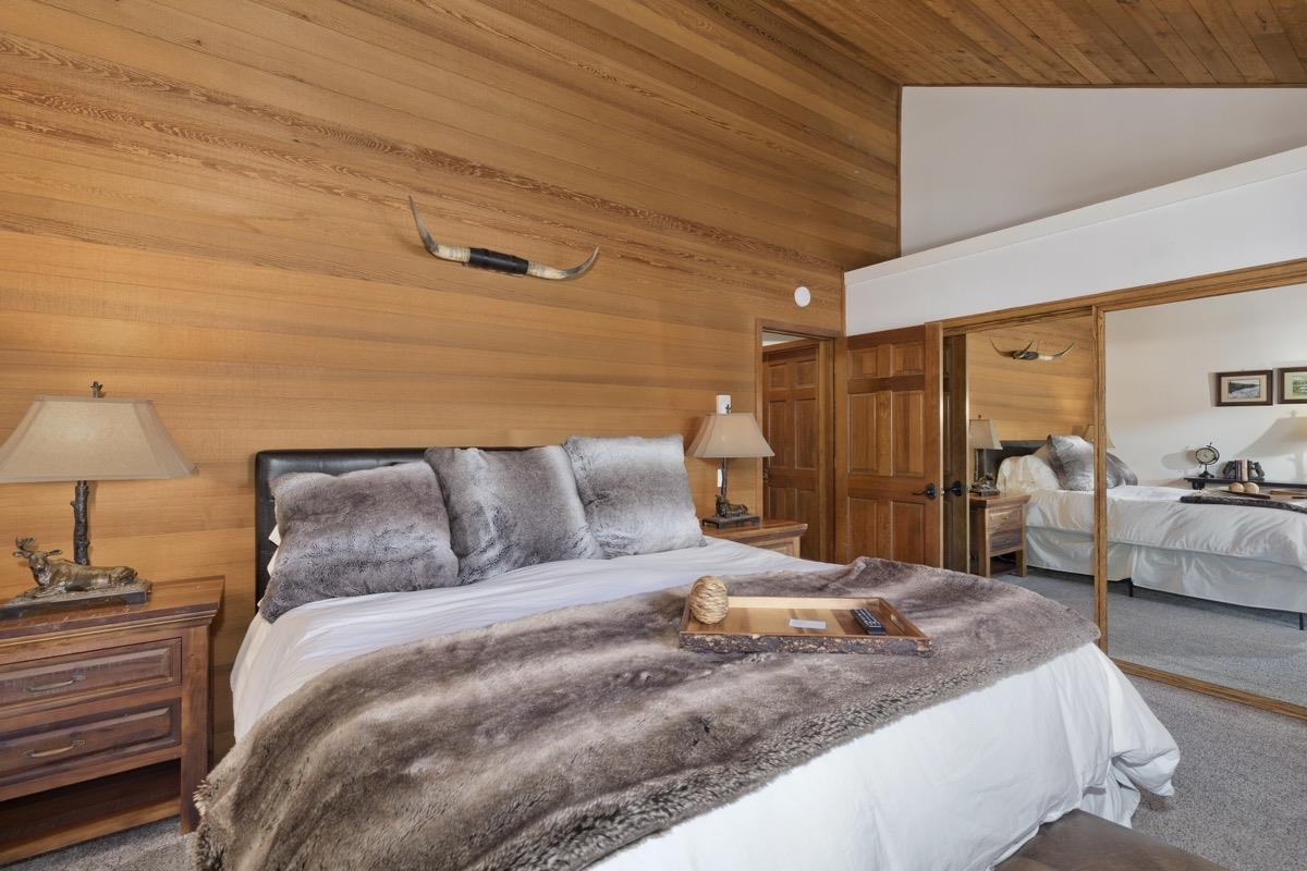 143 Lakeview Blvd #9 (Door 16)