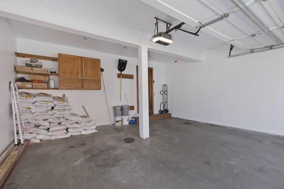 143 Lakeview Blvd #9 (Door 16)