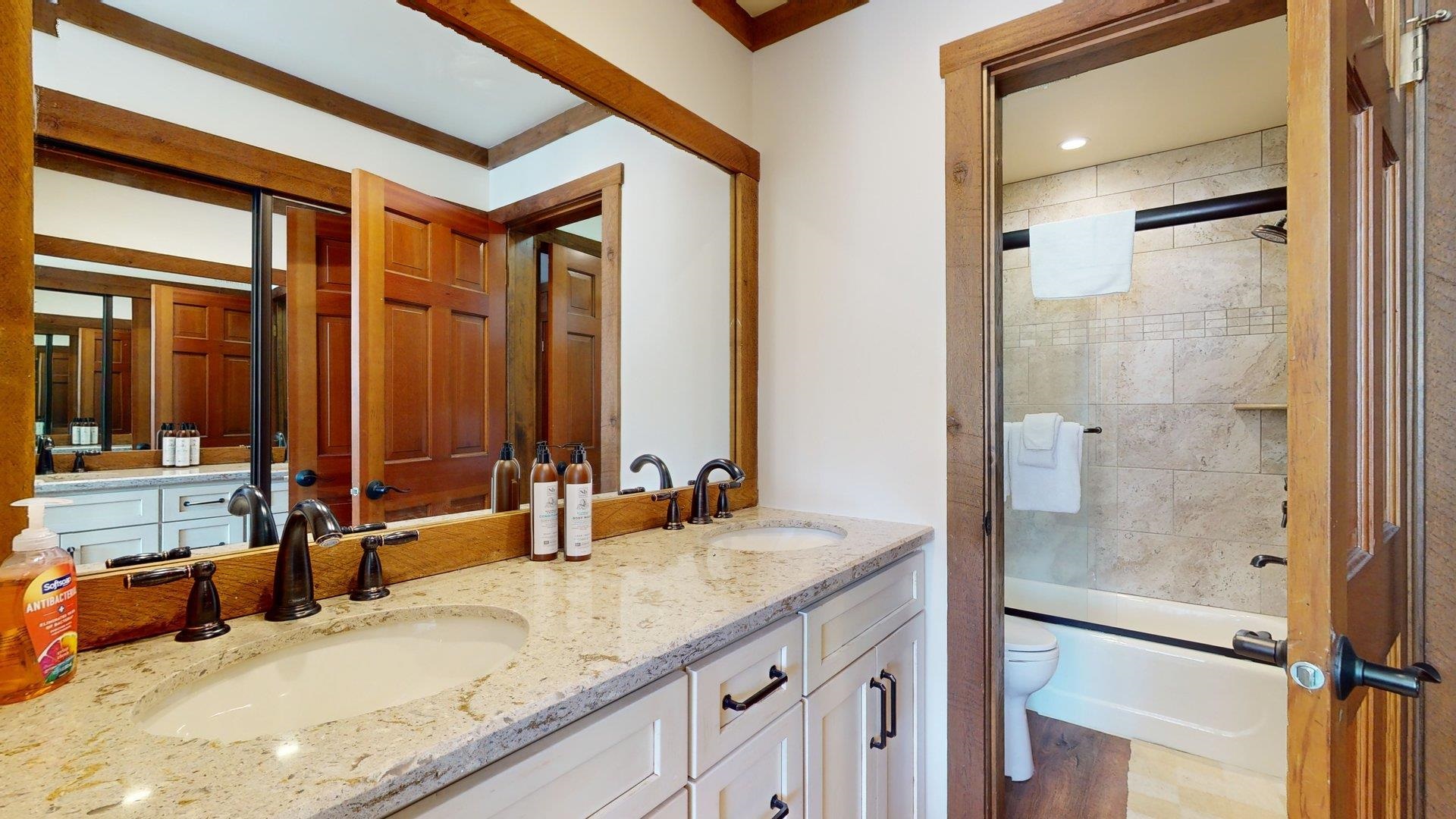 435 Lakeview Blvd. #90 Unit: Mountainback #90