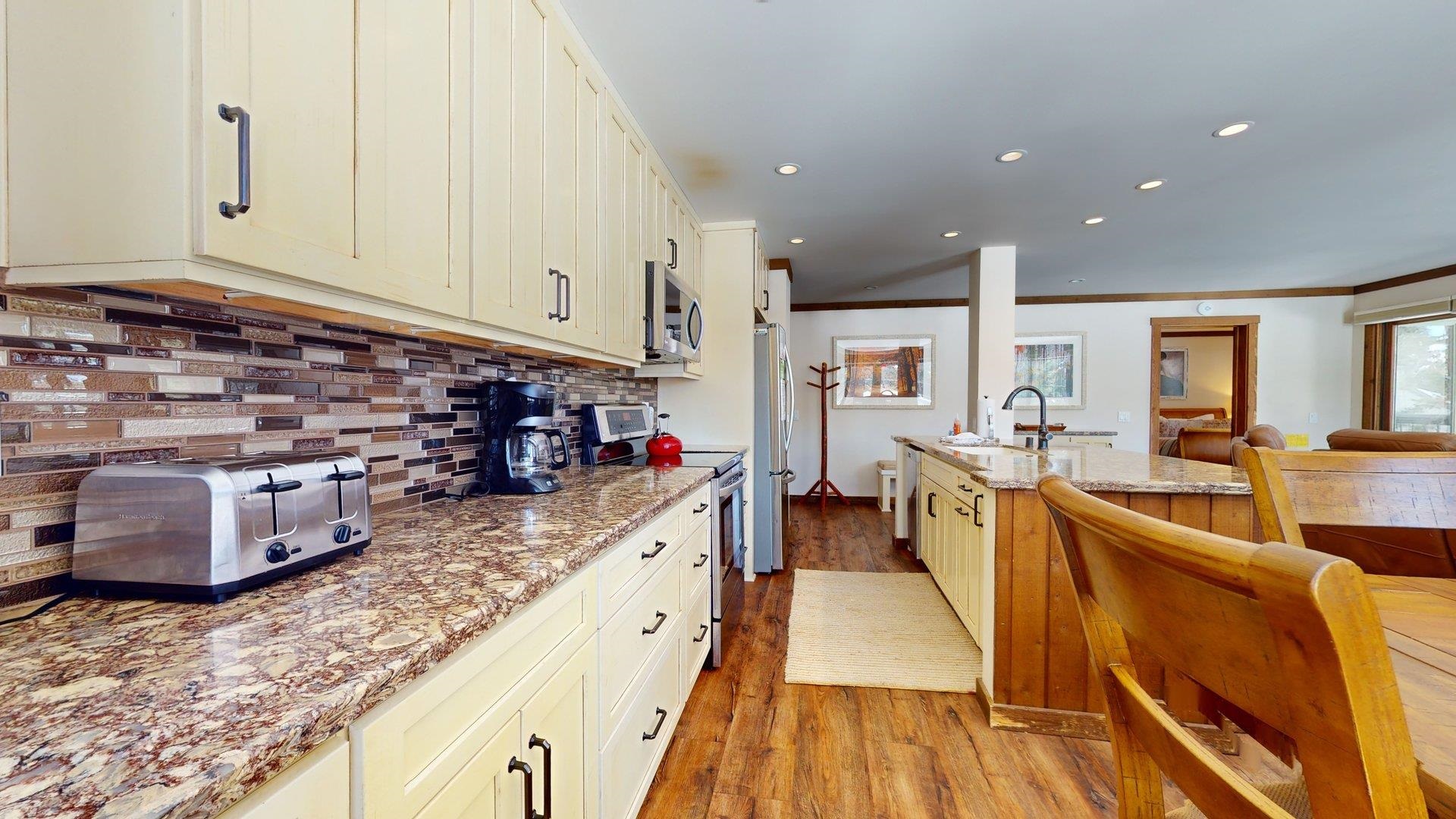 435 Lakeview Blvd. #90 Unit: Mountainback #90