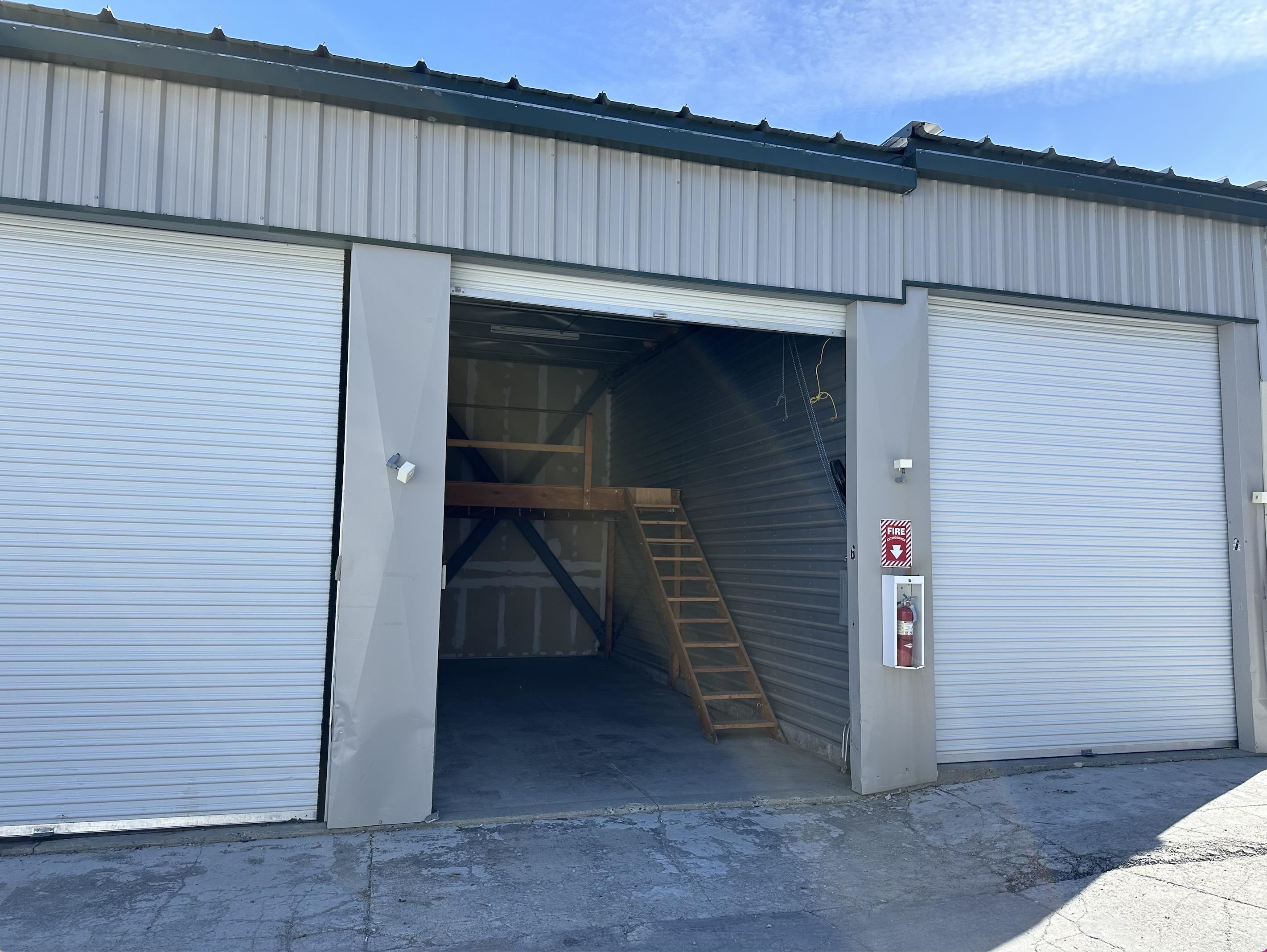 484 Commerce Circle #6