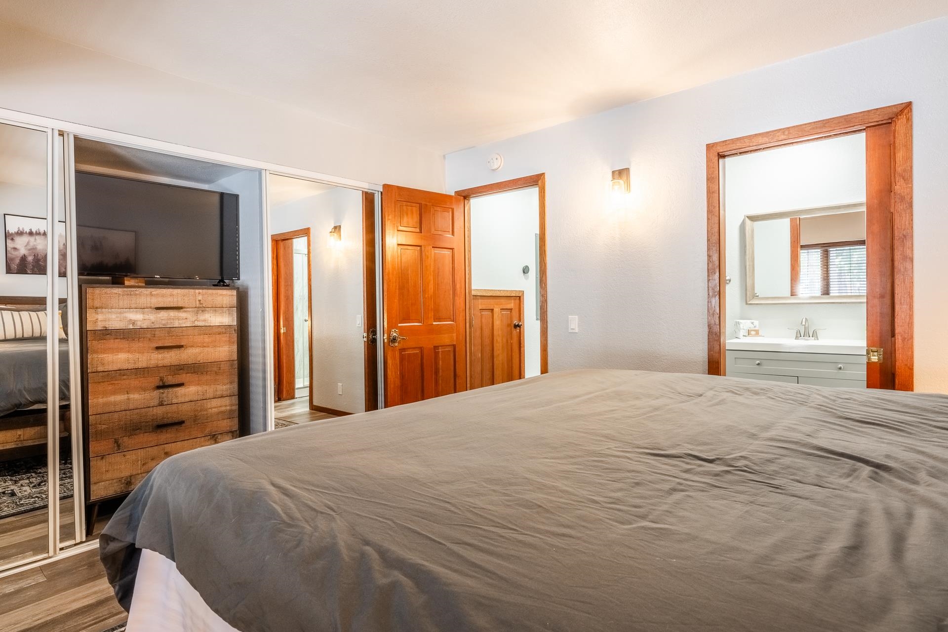 3005 Meridian Boulevard Unit: Meadowridge #7