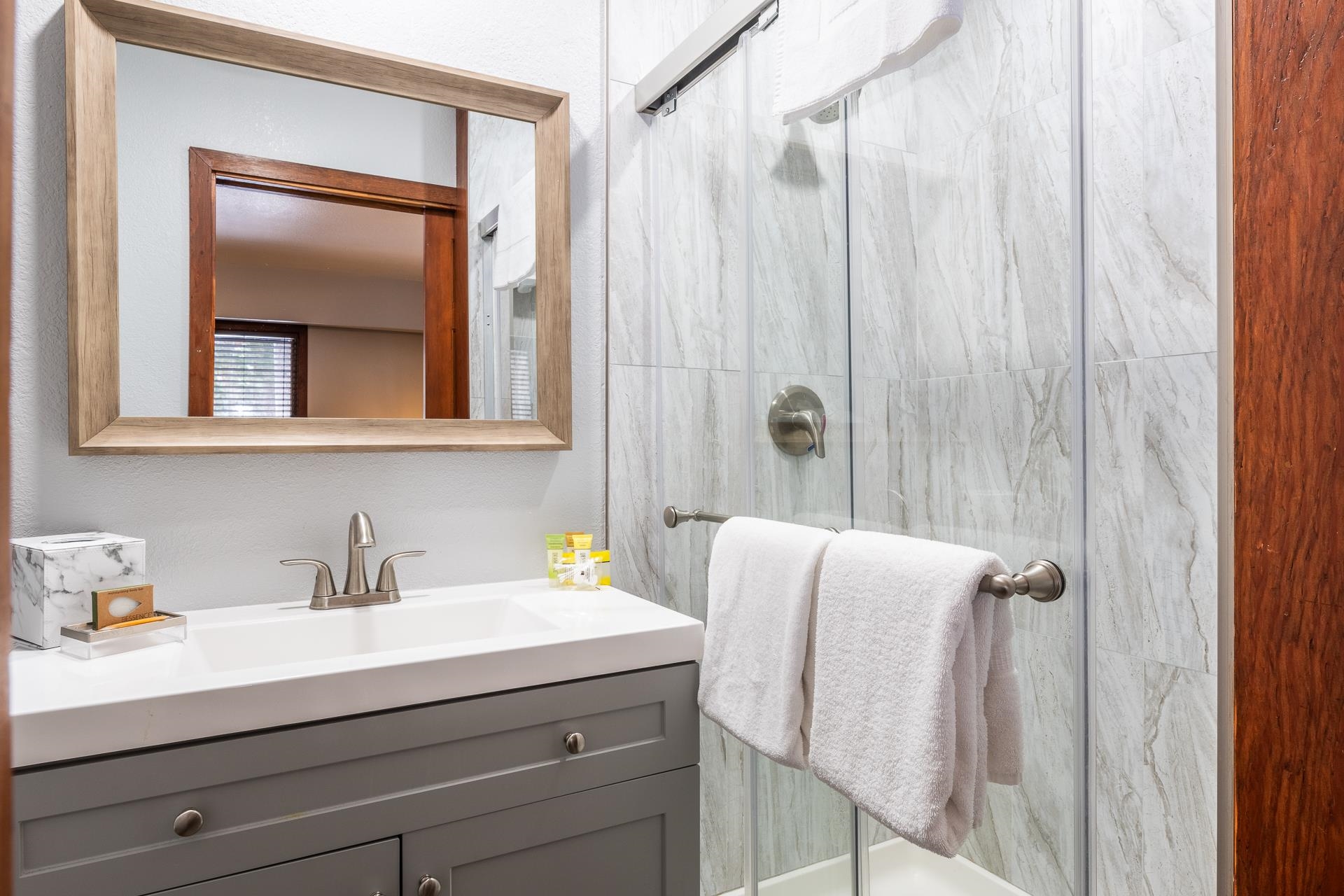 3005 Meridian Boulevard Unit: Meadowridge #7