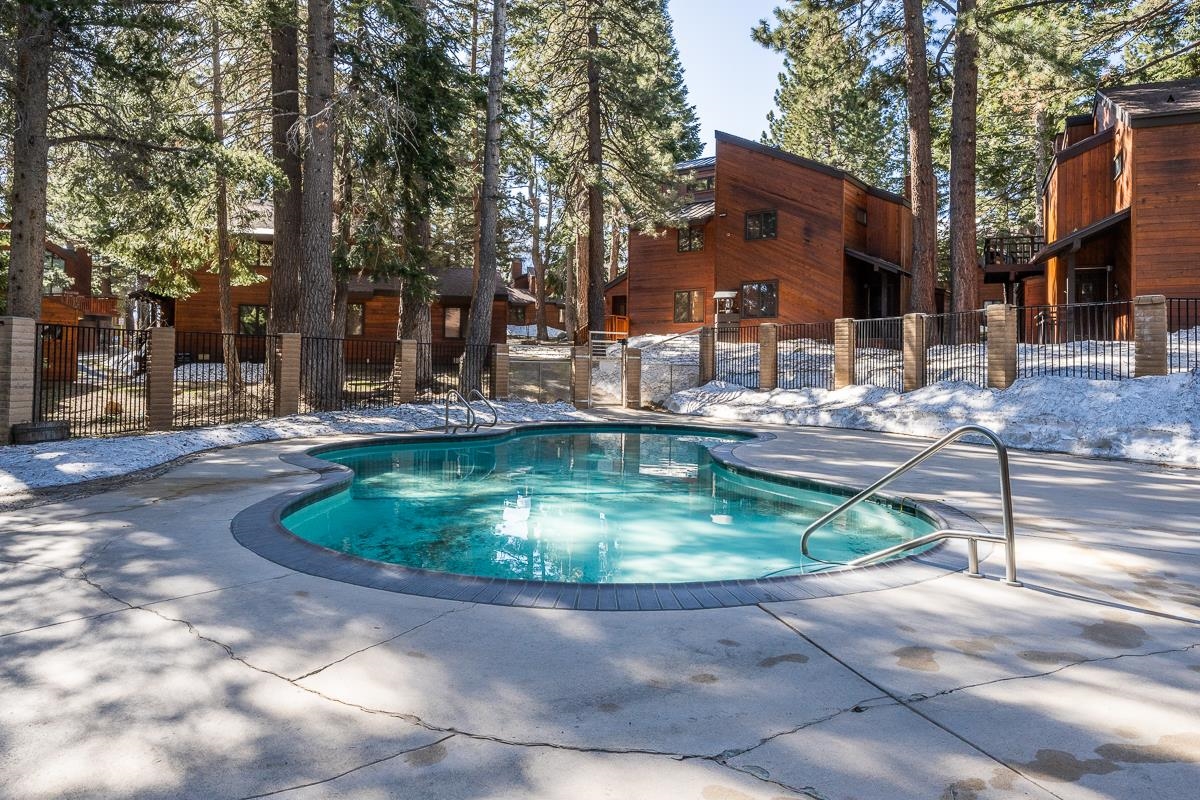 3005 Meridian Boulevard Unit: Meadowridge #7