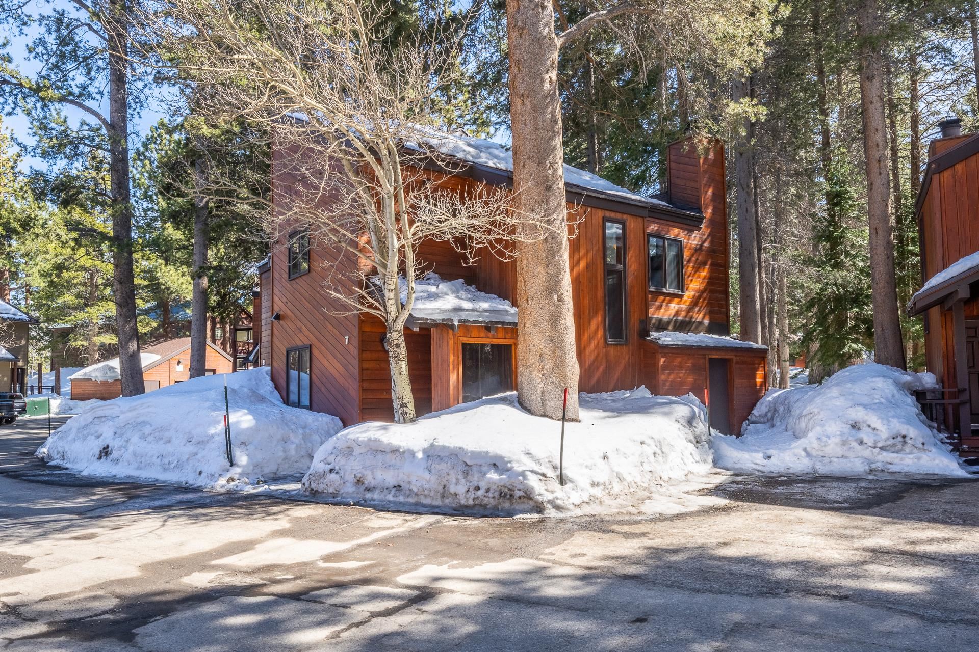 3005 Meridian Boulevard Unit: Meadowridge #7