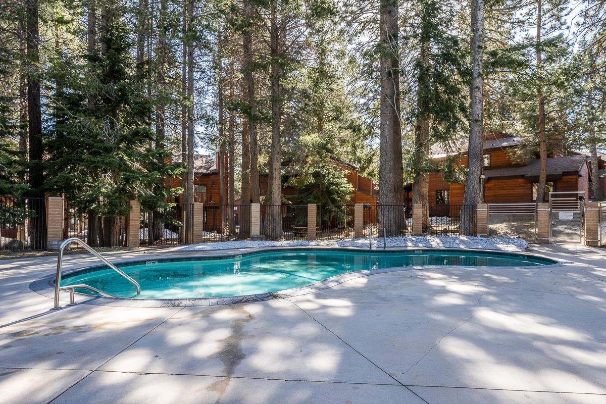 3005 Meridian Boulevard Unit: Meadowridge #7