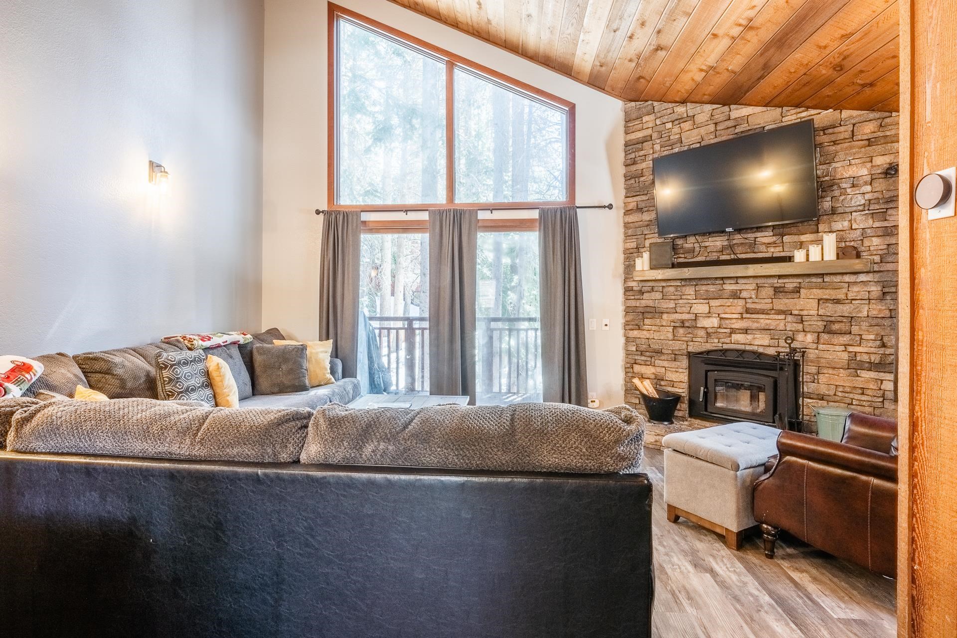 3005 Meridian Boulevard Unit: Meadowridge #7