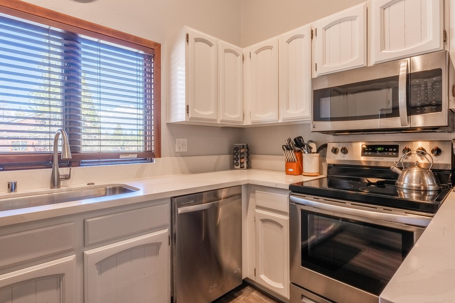 3005 Meridian Boulevard Unit: Meadowridge #7