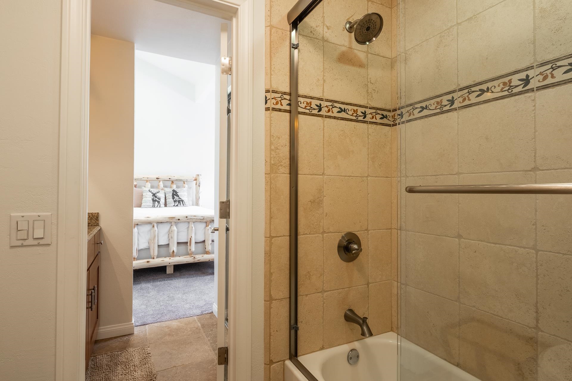 3253 Meridian Boulevard Unit: Summit Grand 60