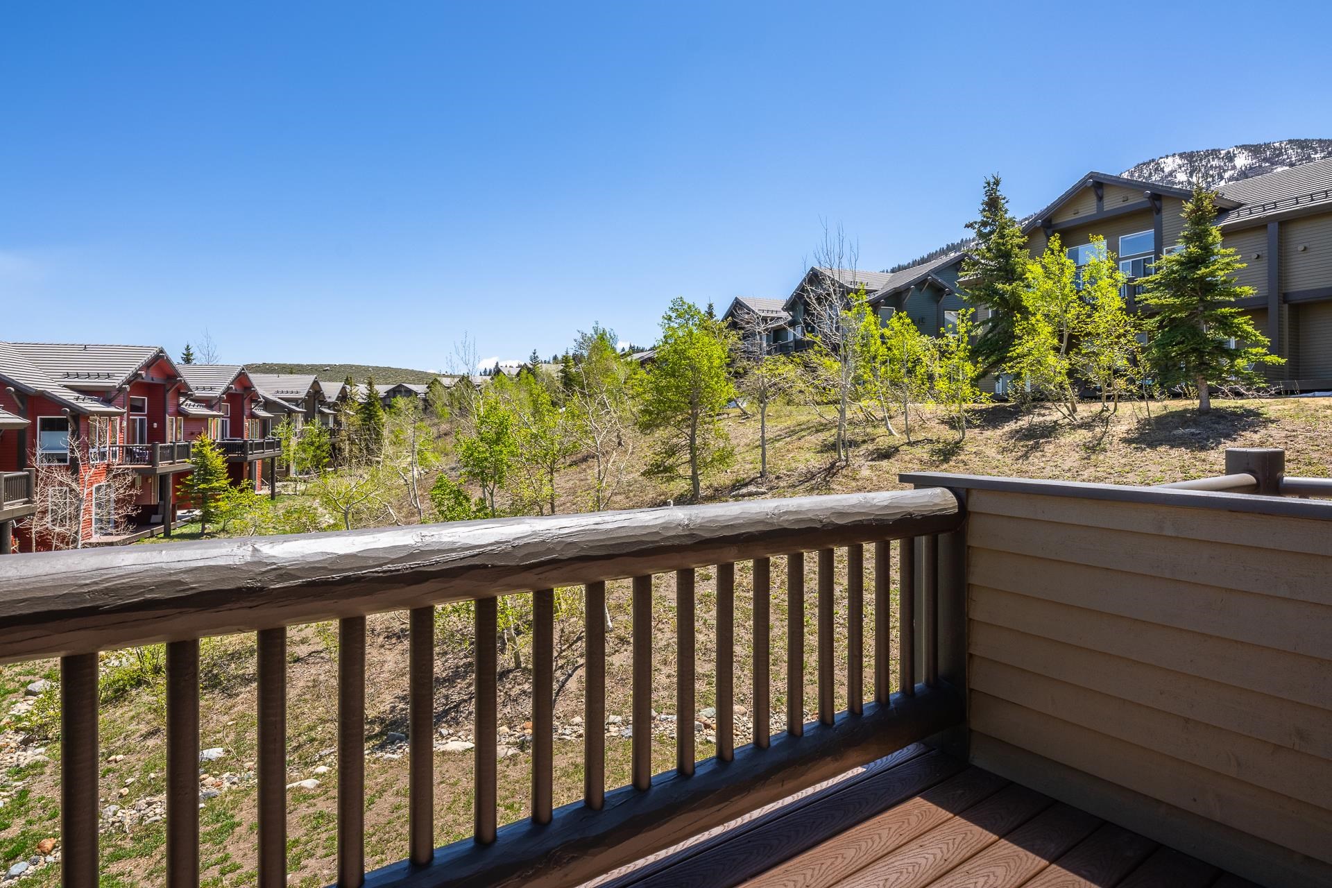 958 Fairway Circle