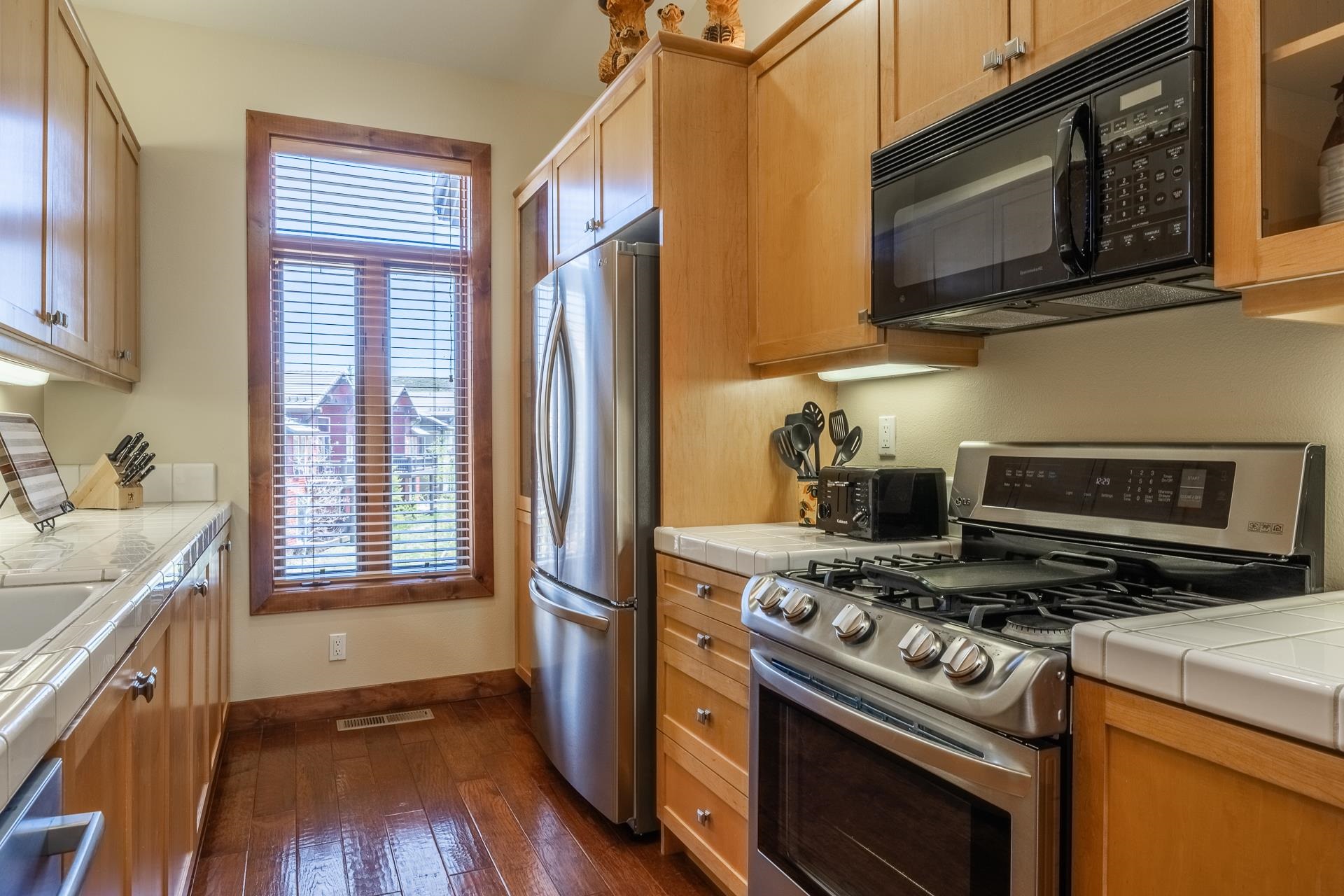 958 Fairway Circle