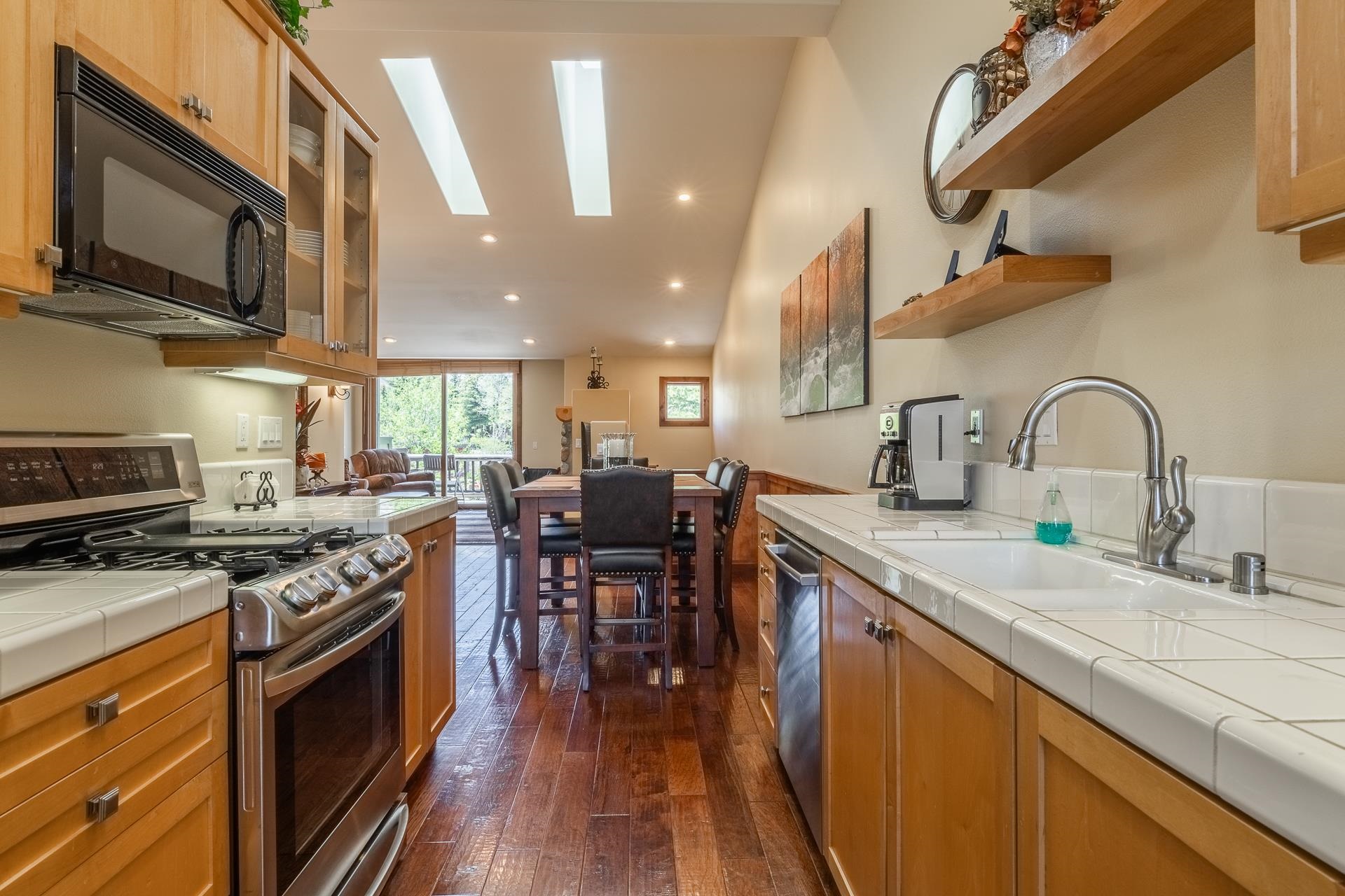 958 Fairway Circle