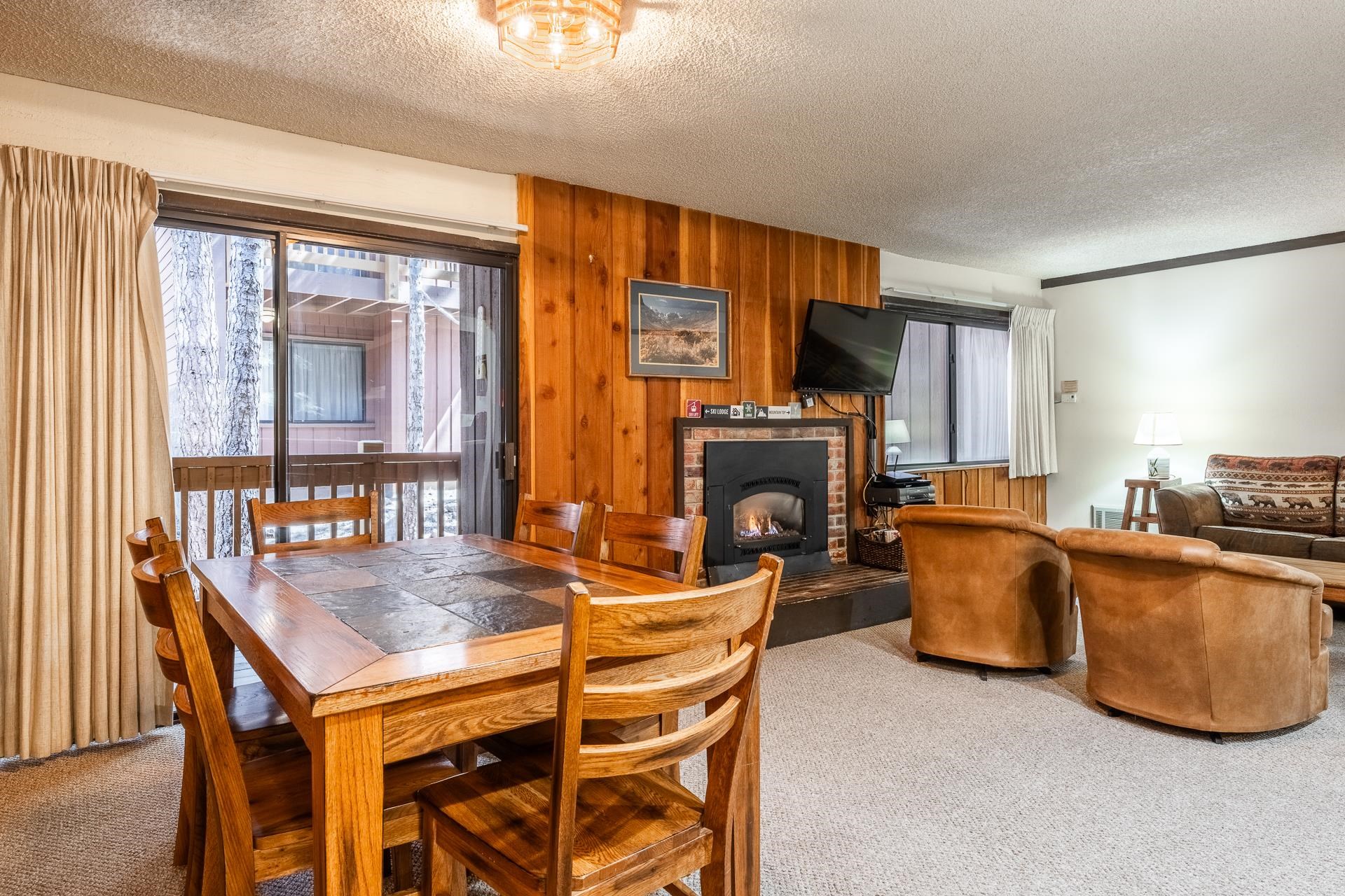 248 Mammoth Slopes Unit: Mammoth Ski and Racquet  #A7-5