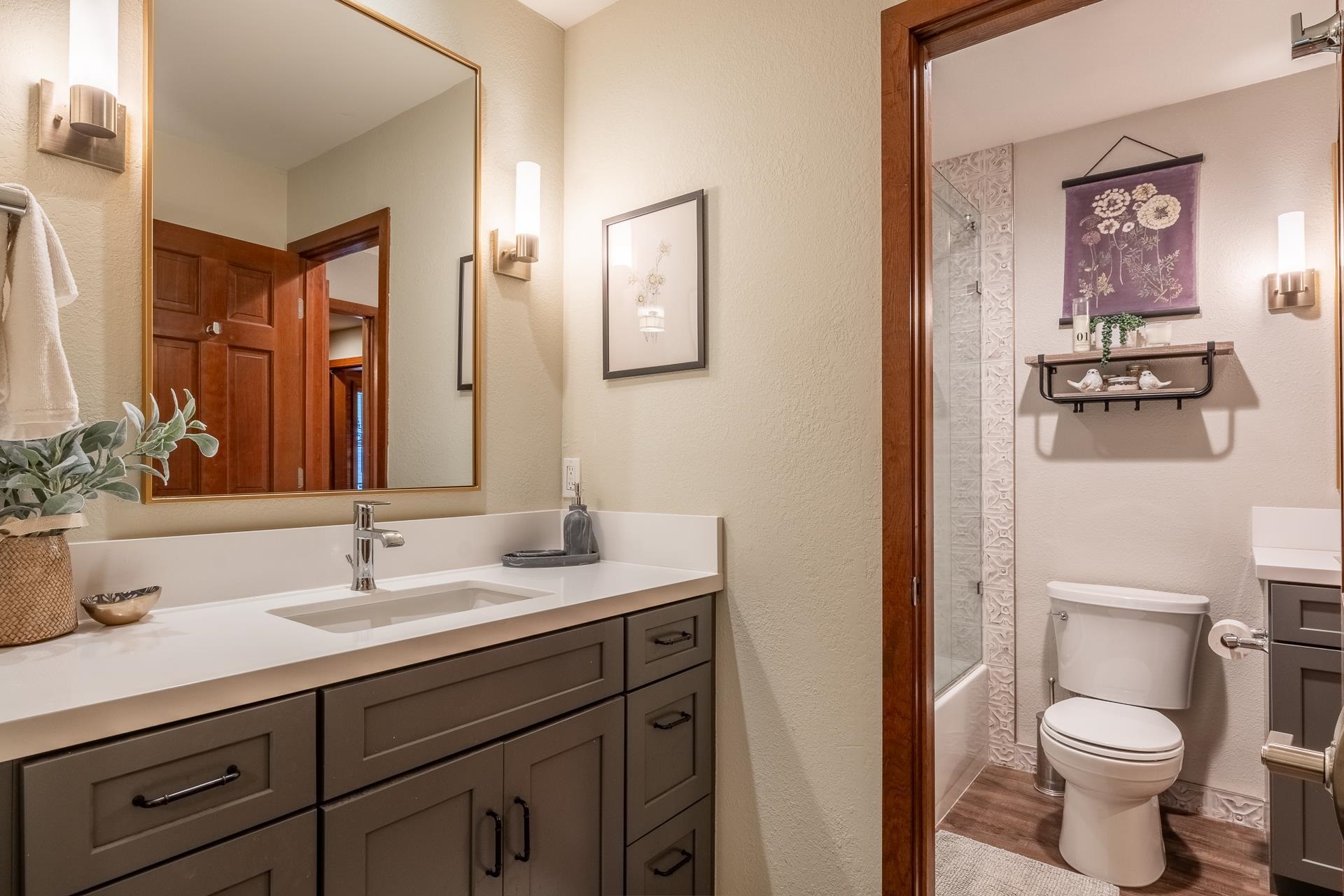 3005 Meridian Blvd #10