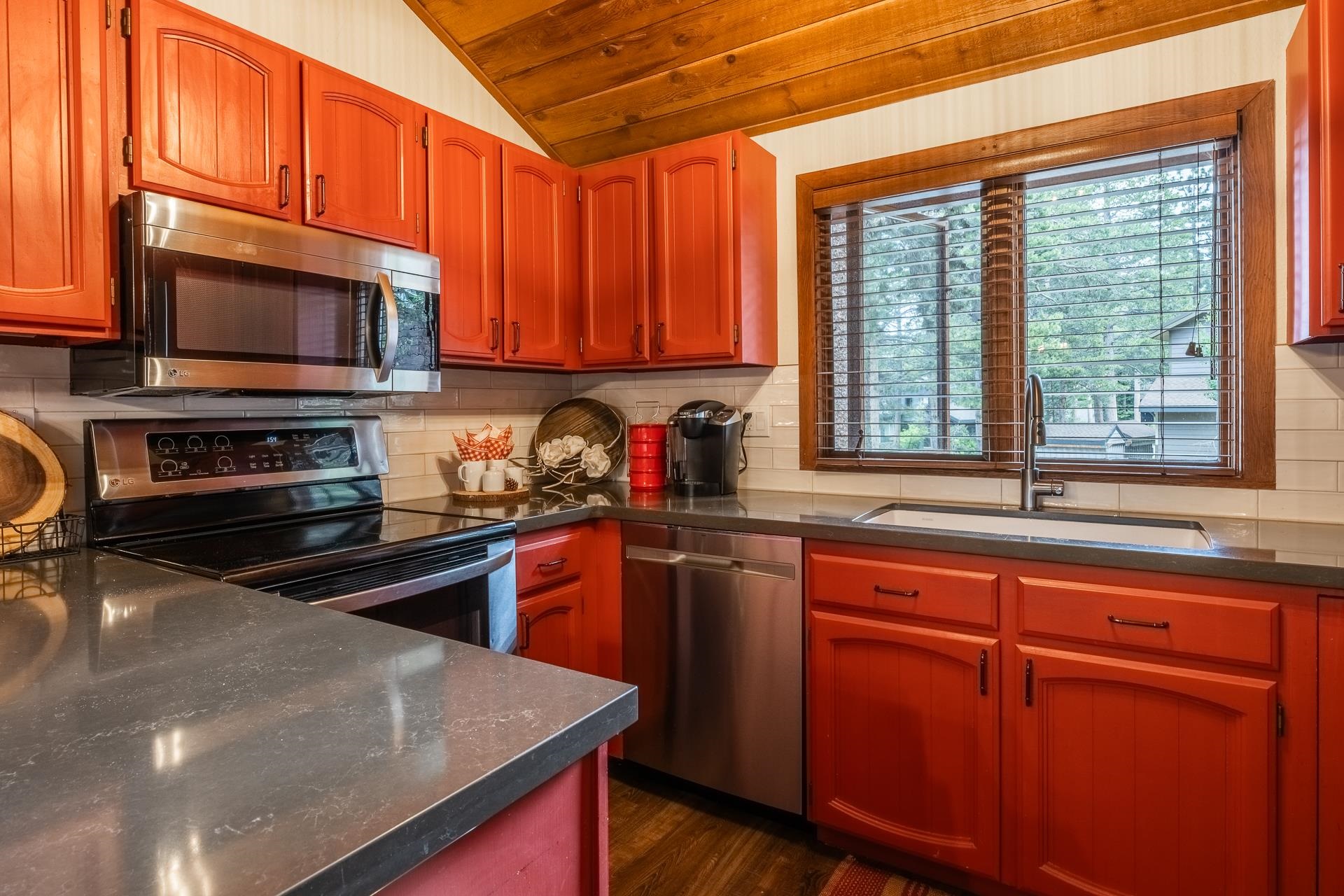 3005 Meridian Blvd #10