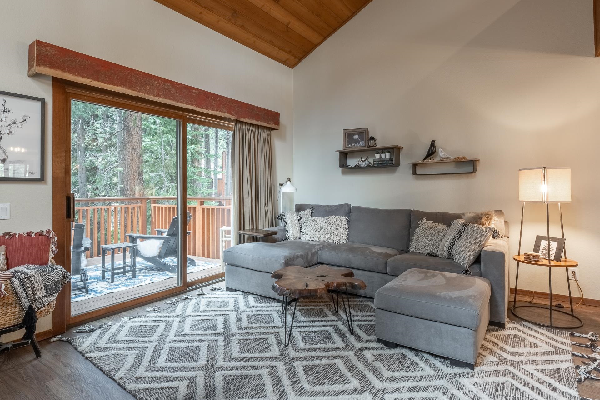 3005 Meridian Blvd #10