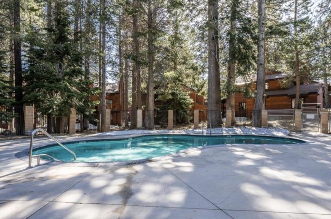 3005 Meridian Blvd #10