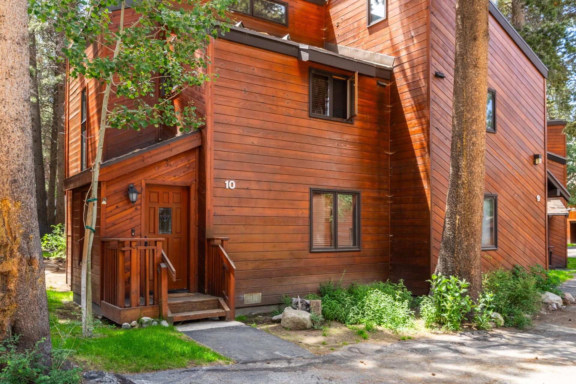 3005 Meridian Blvd #10