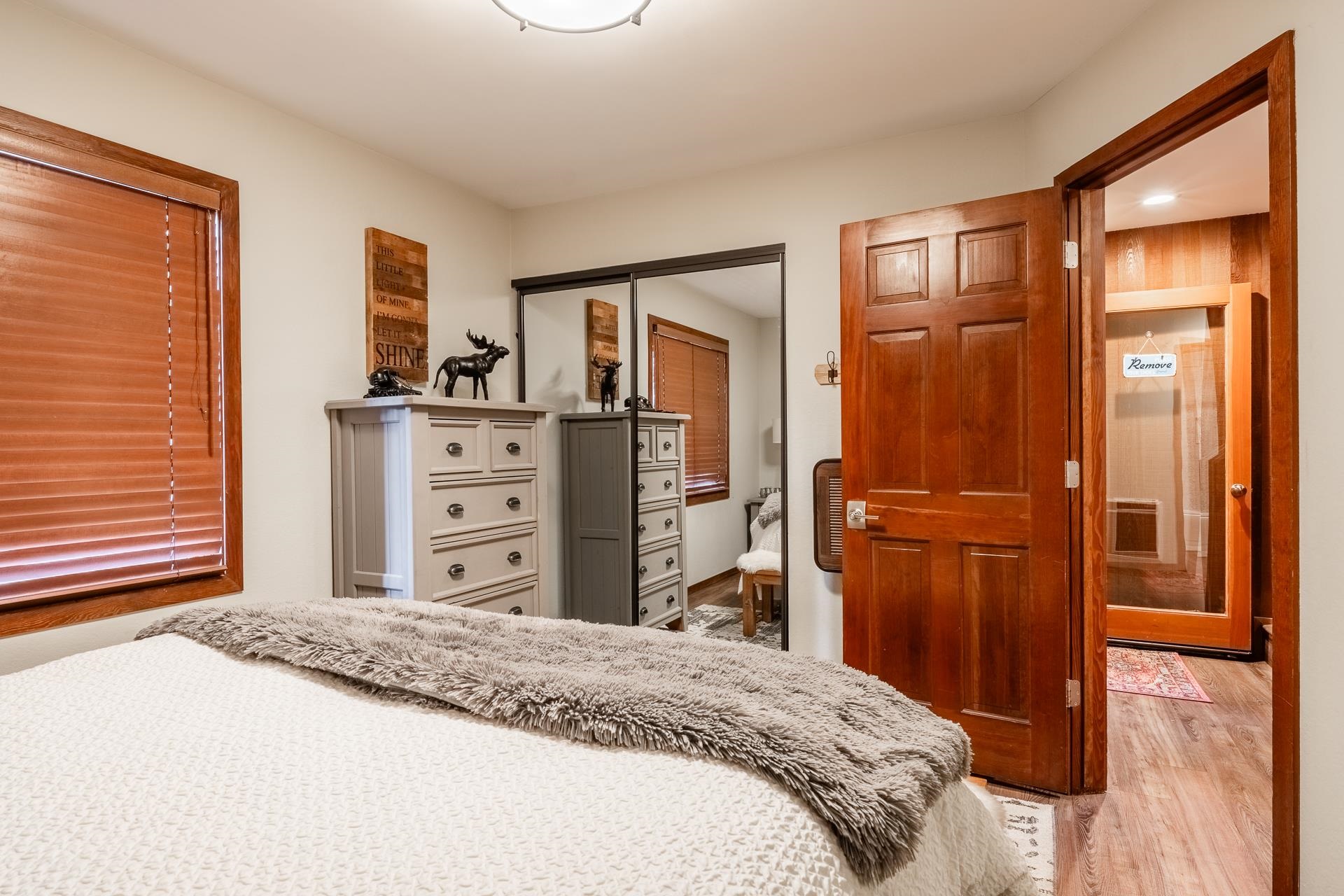 3005 Meridian Blvd #10