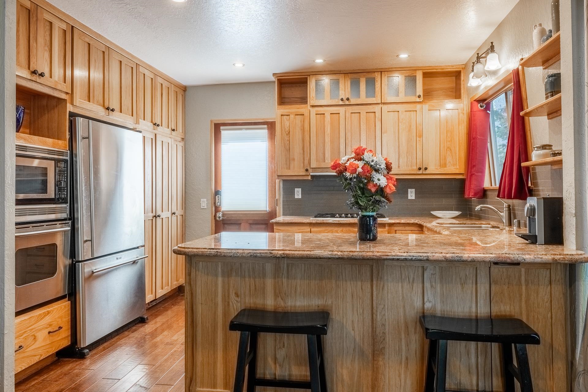 1893 Old Mammoth Road