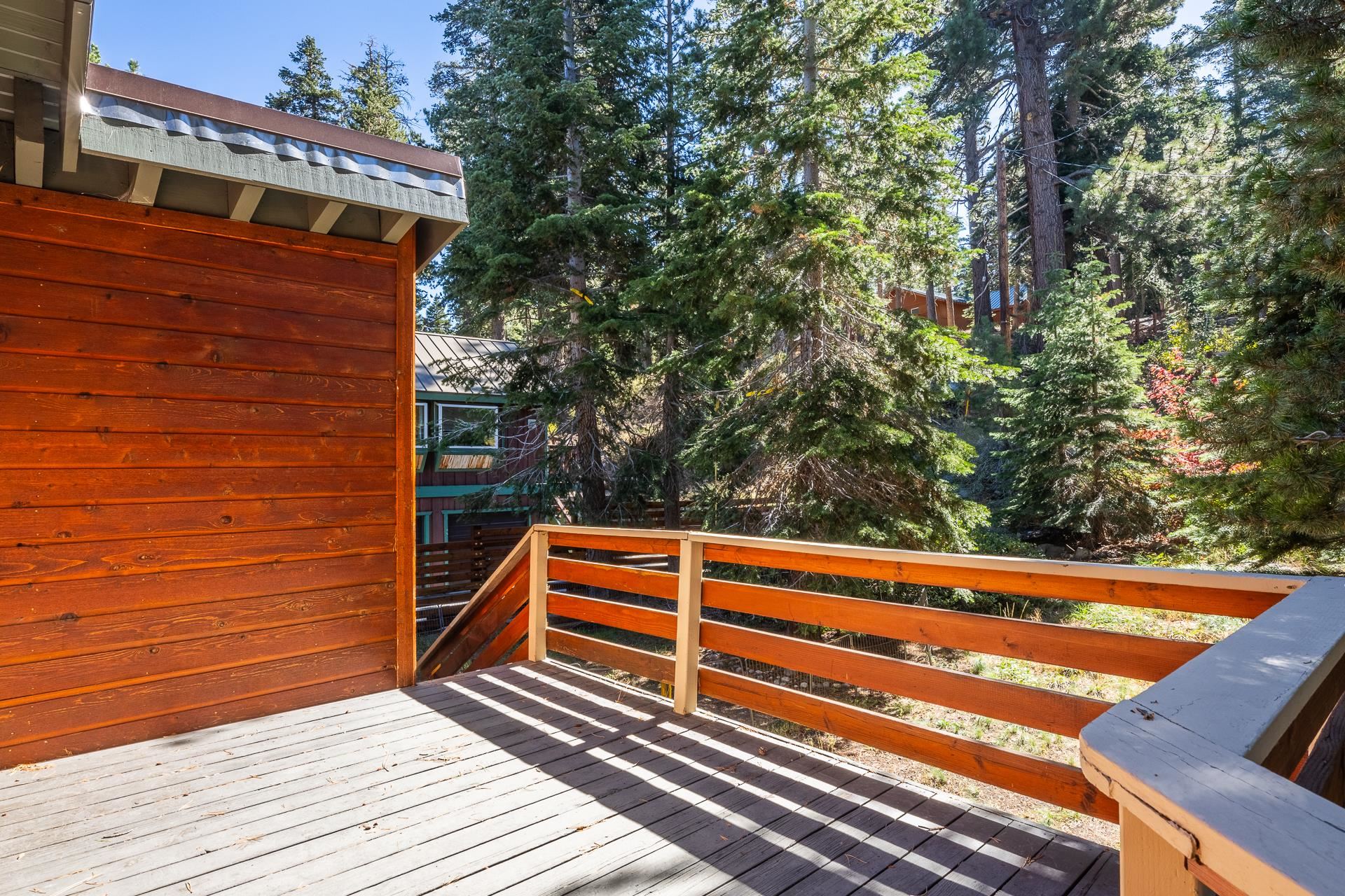 1893 Old Mammoth Road