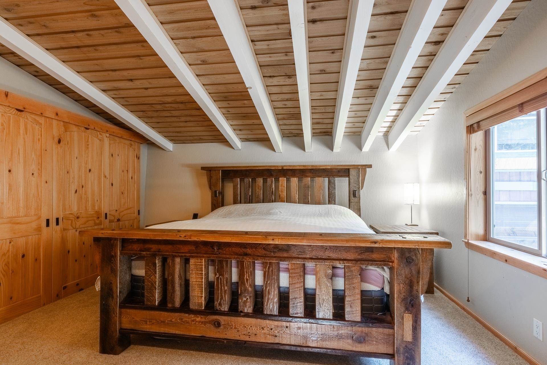 1893 Old Mammoth Road