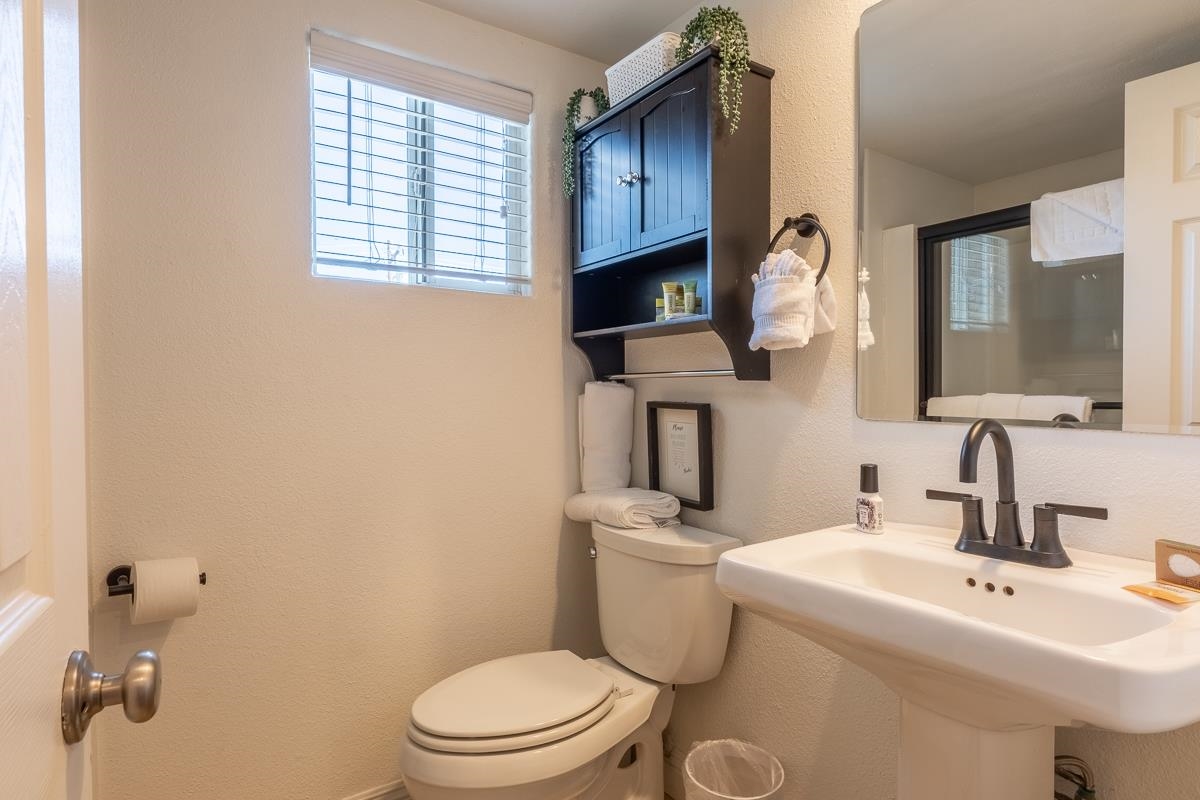 134 Laurel Mountain #22 Road Unit: Krystal Villa West #22